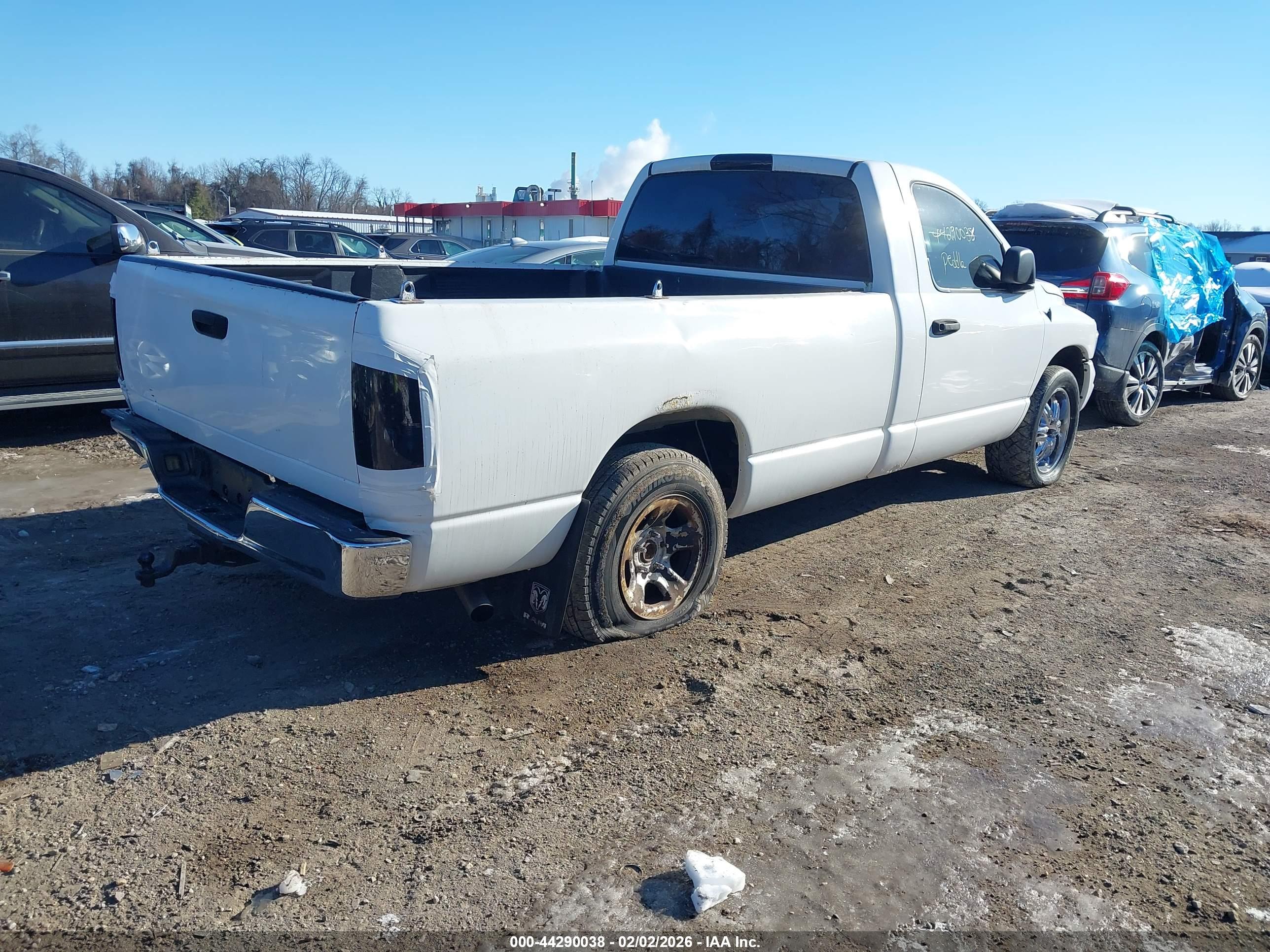 DODGE RAM image 4