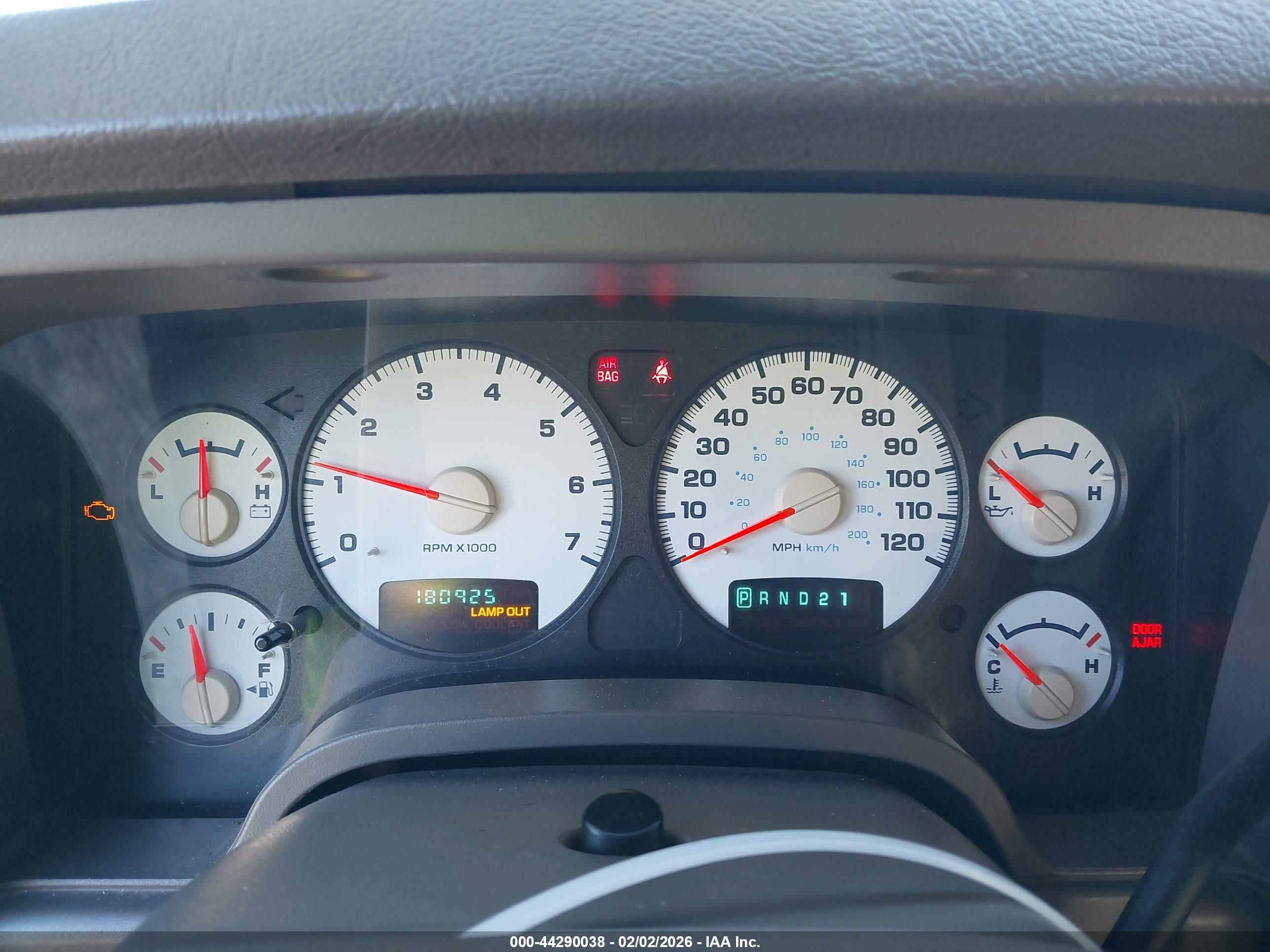 DODGE RAM image 7