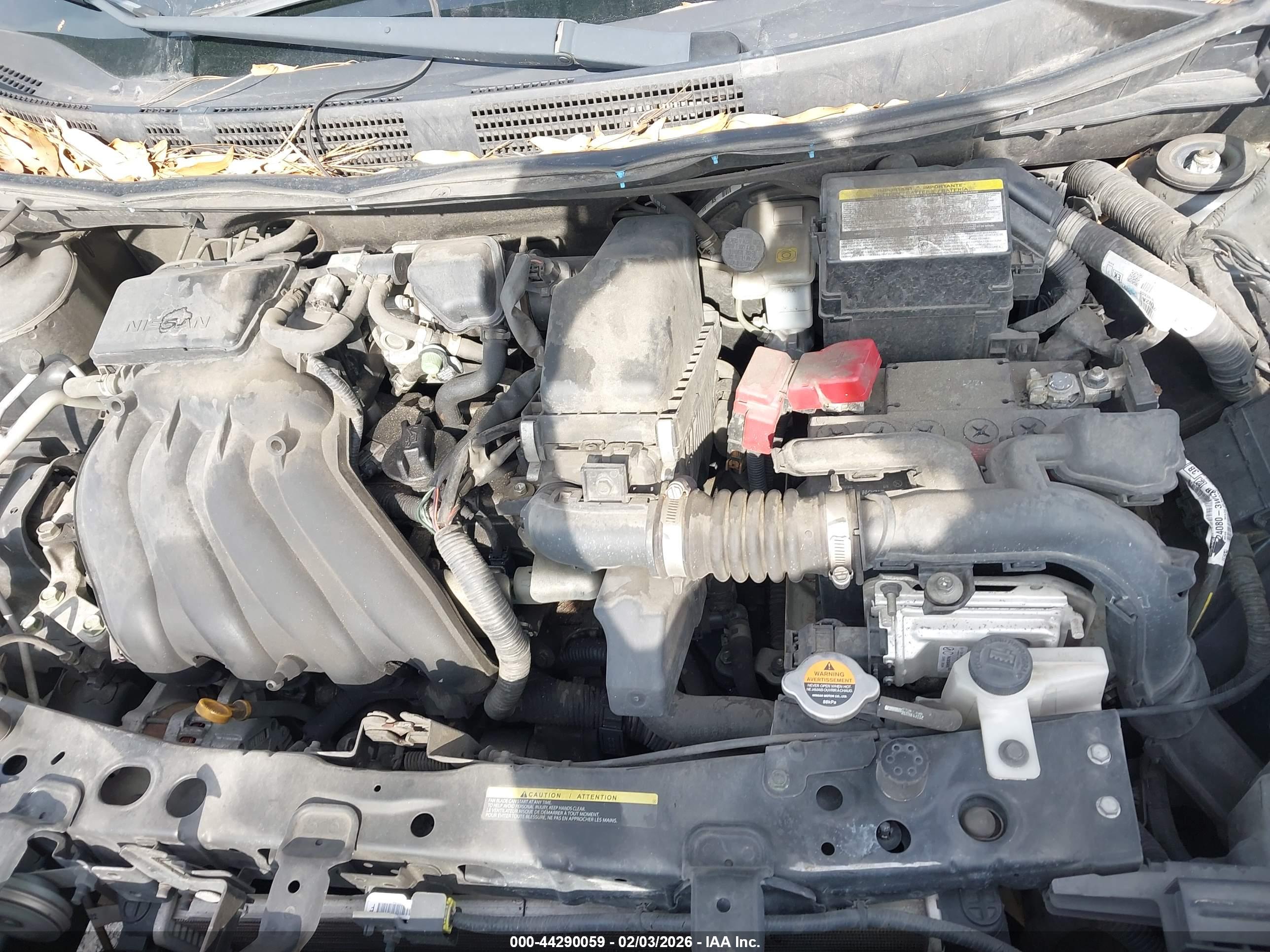 NISSAN VERSA image 10