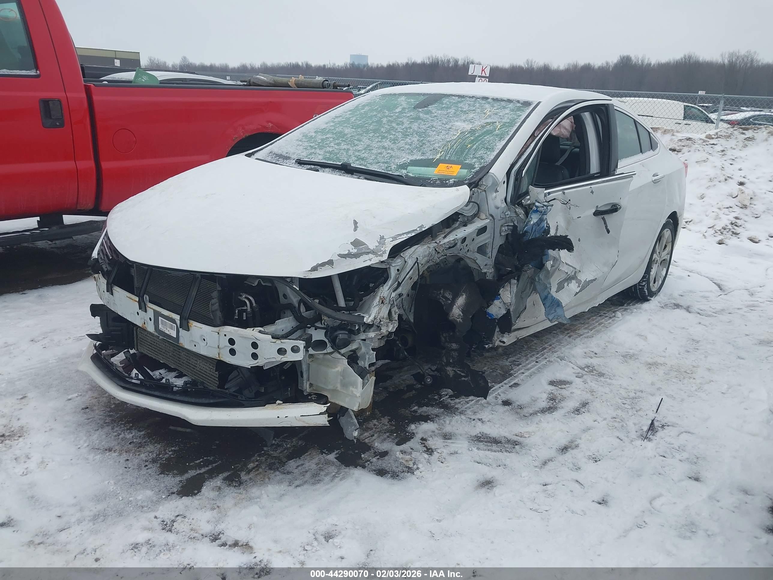 CHEVROLET CRUZE image 2