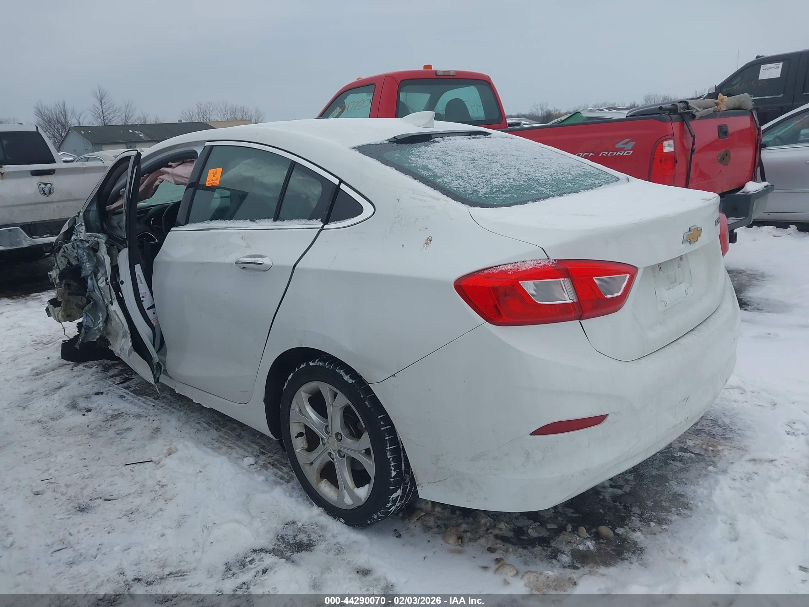 CHEVROLET CRUZE image 3