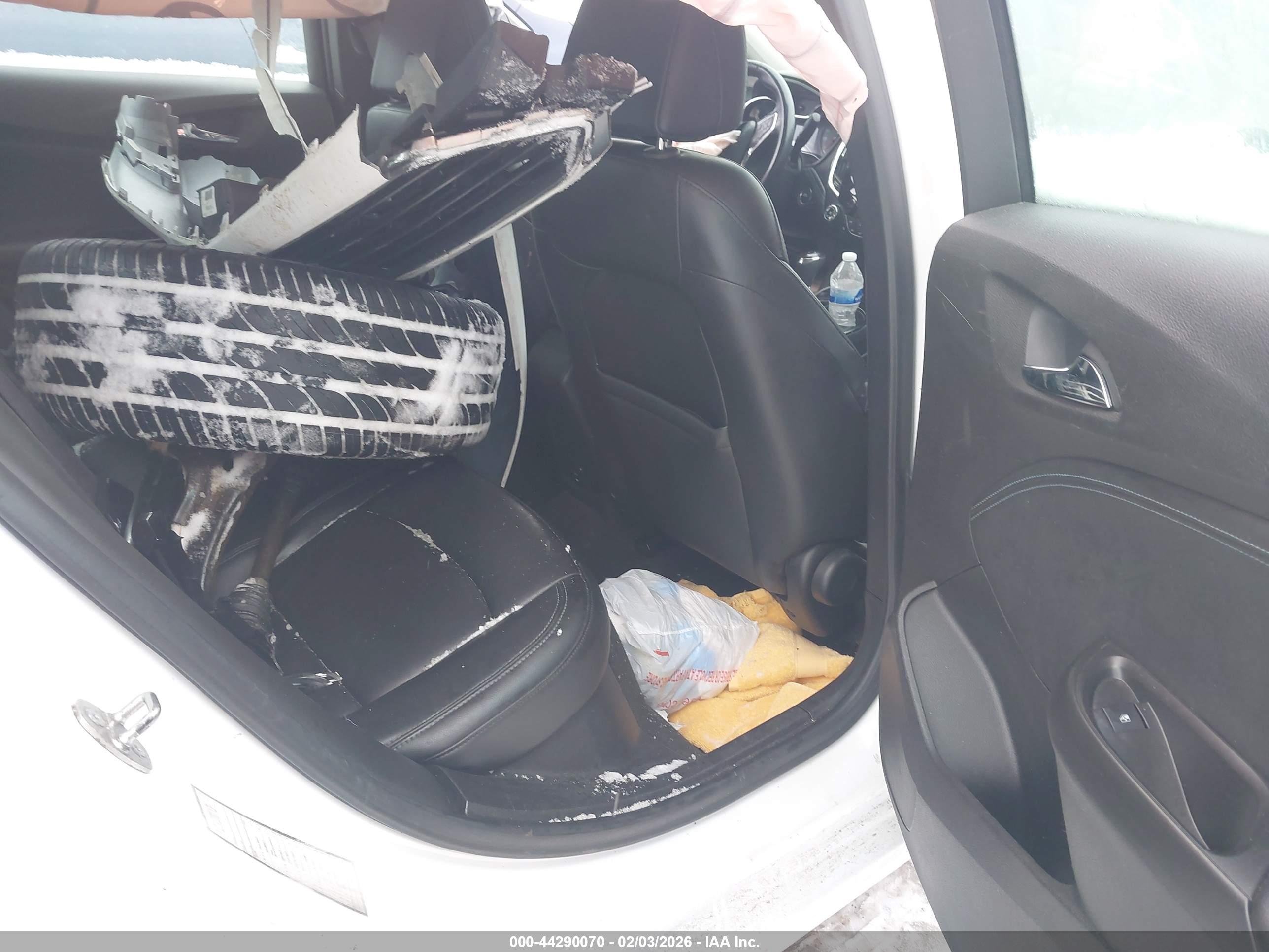 CHEVROLET CRUZE image 8