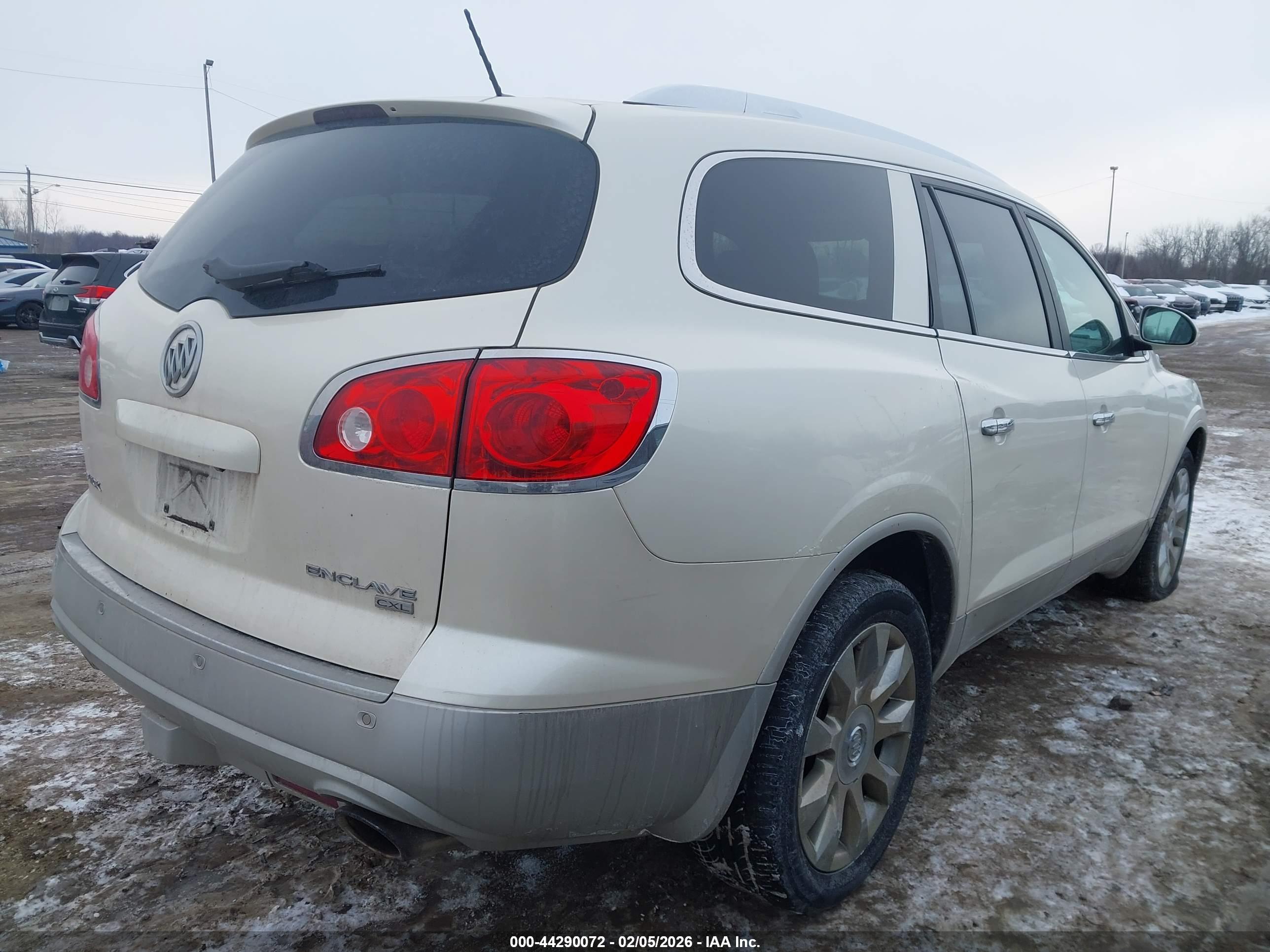 BUICK ENCLAVE image 4