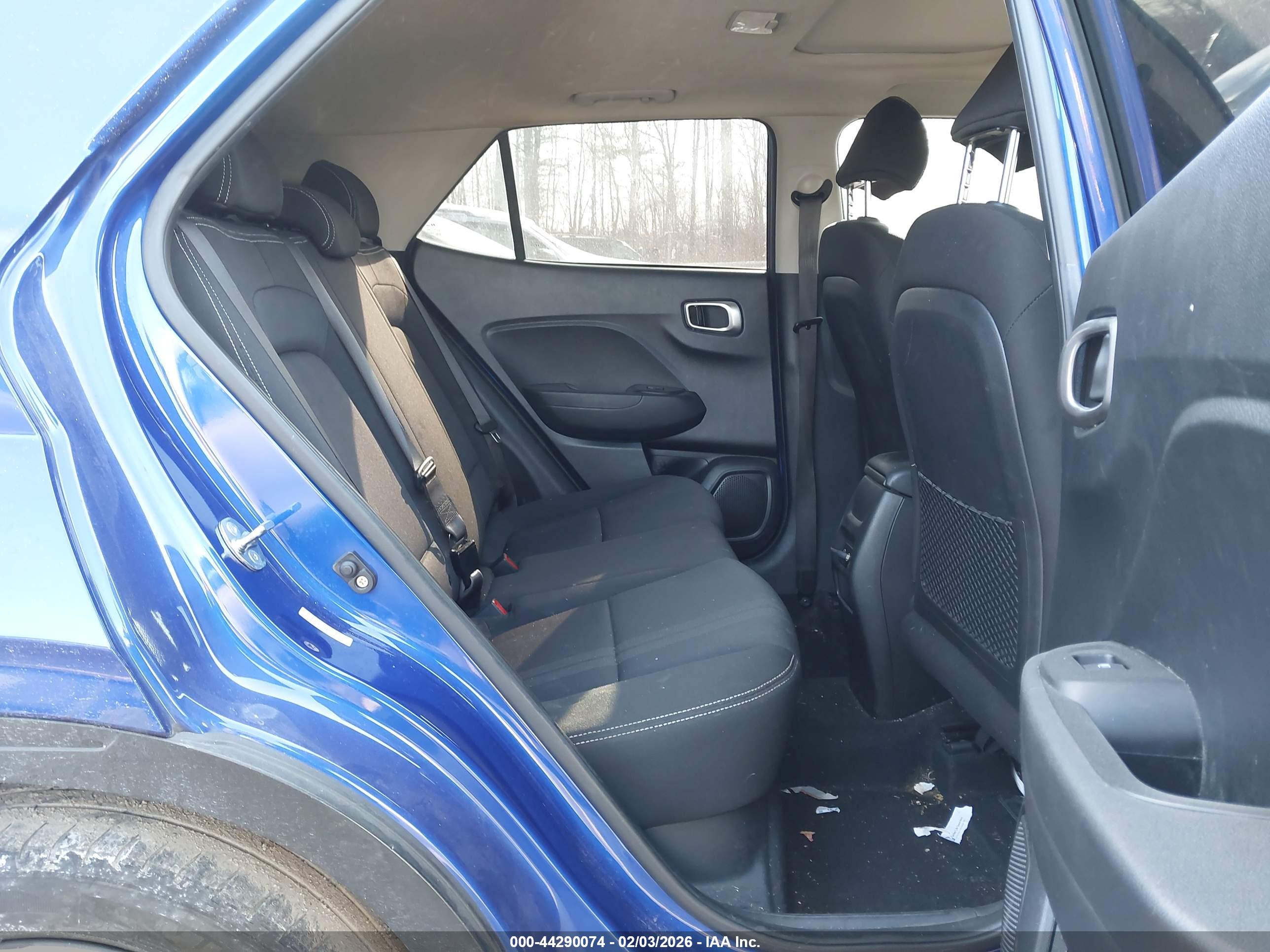 HYUNDAI VENUE image 8