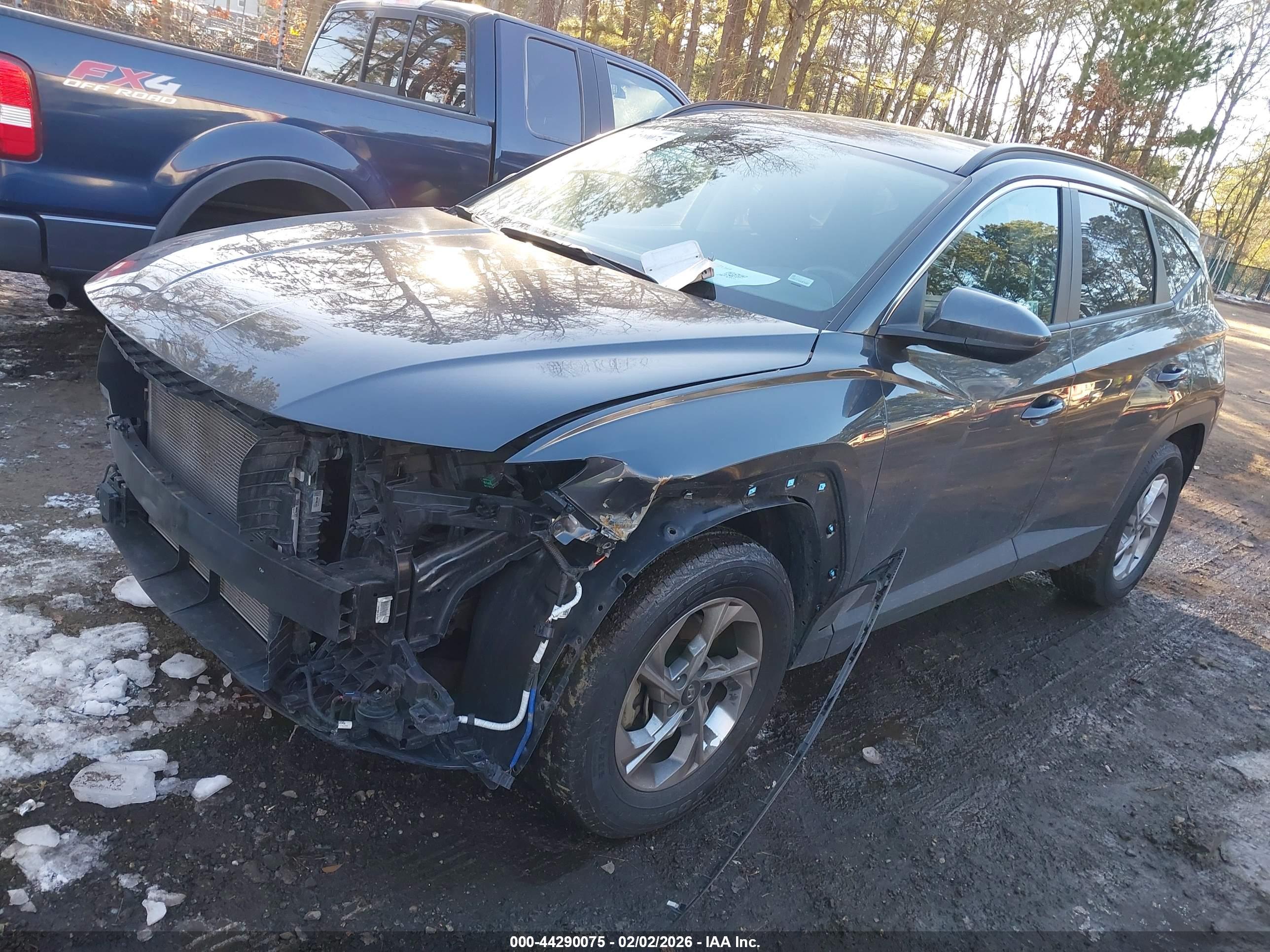 HYUNDAI TUCSON image 2