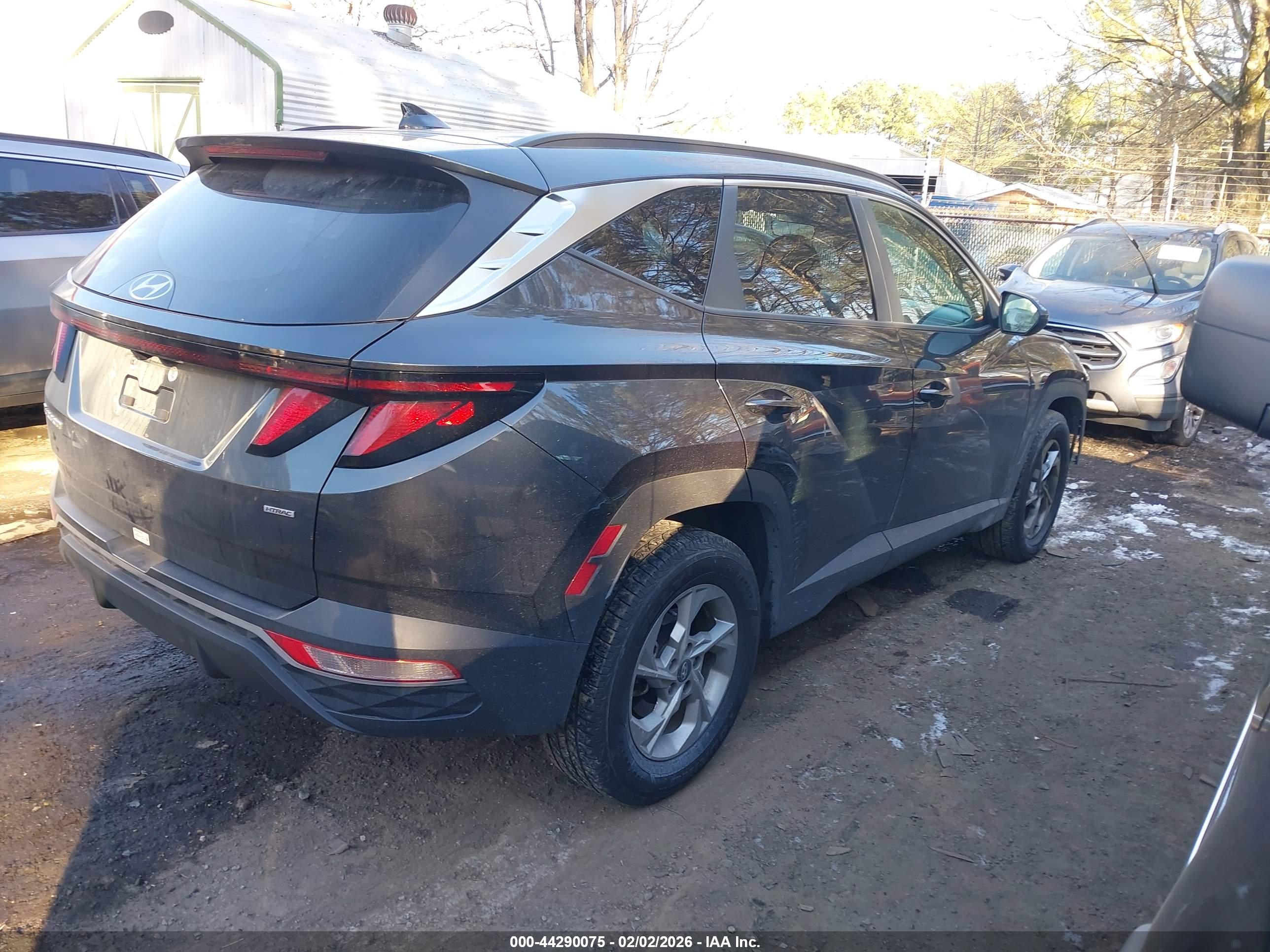 HYUNDAI TUCSON image 4