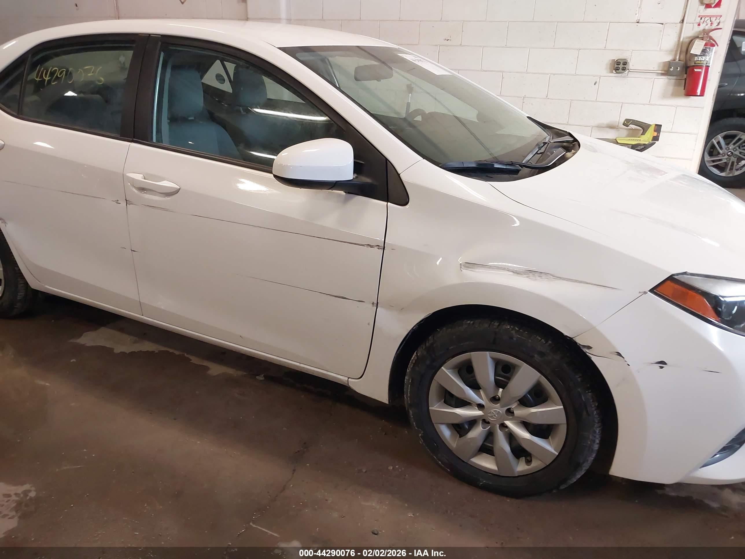 TOYOTA COROLLA image 6
