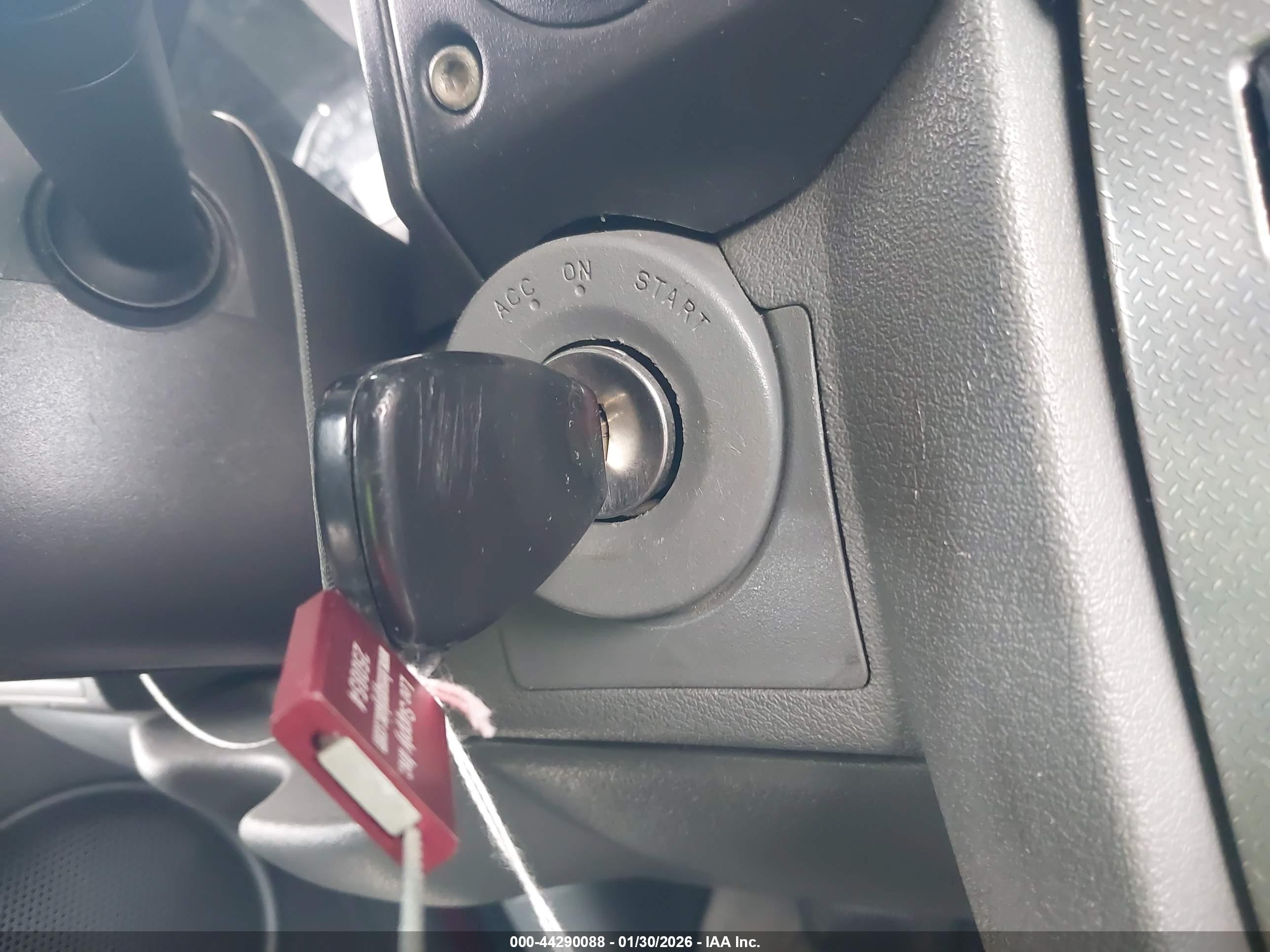 JEEP COMMANDER image 11