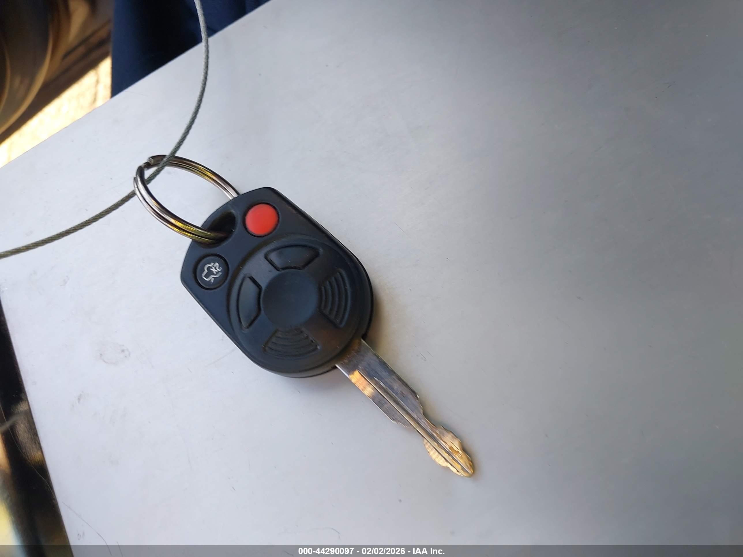 FORD FUSION image 11