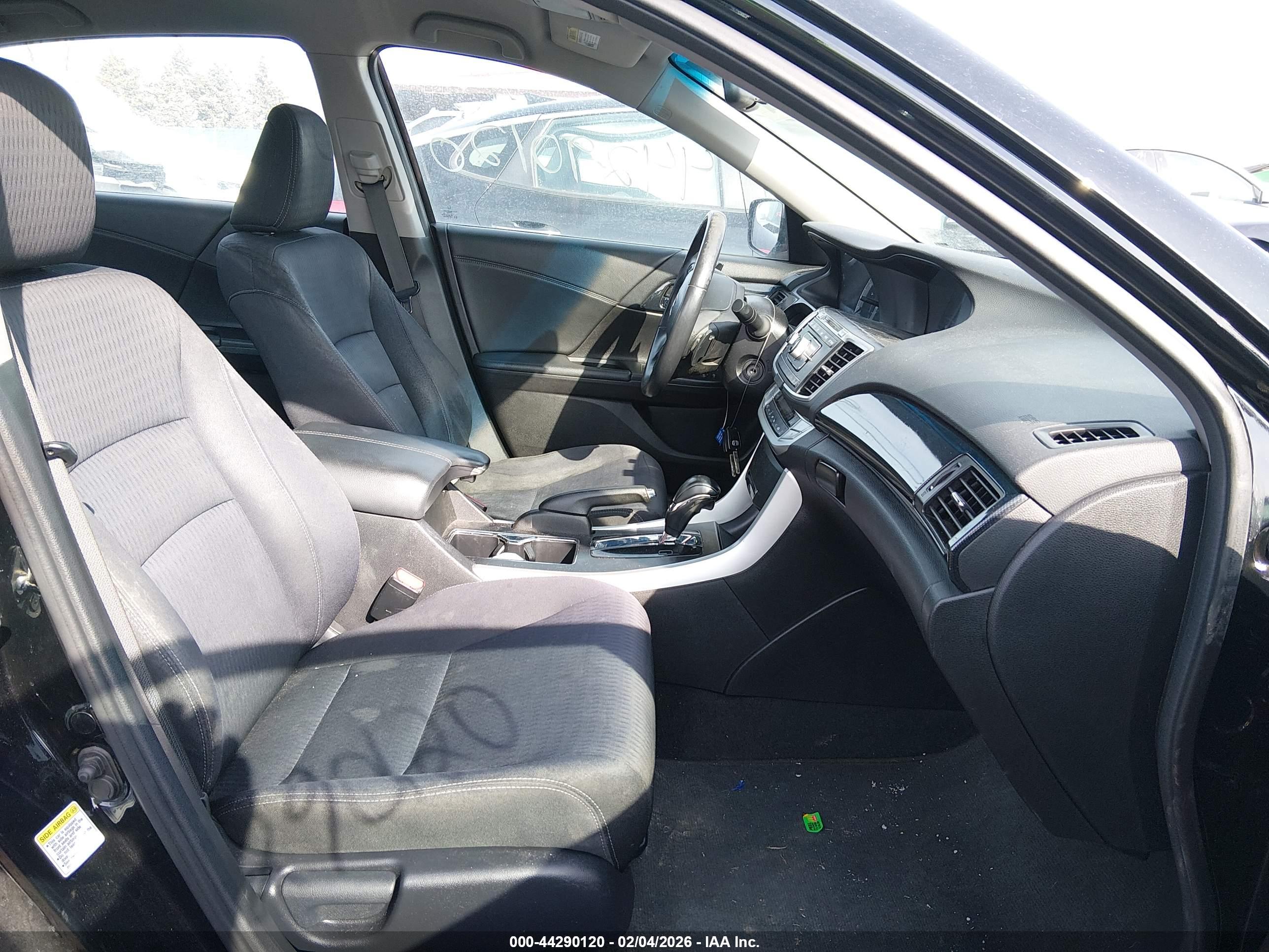 HONDA ACCORD image 5