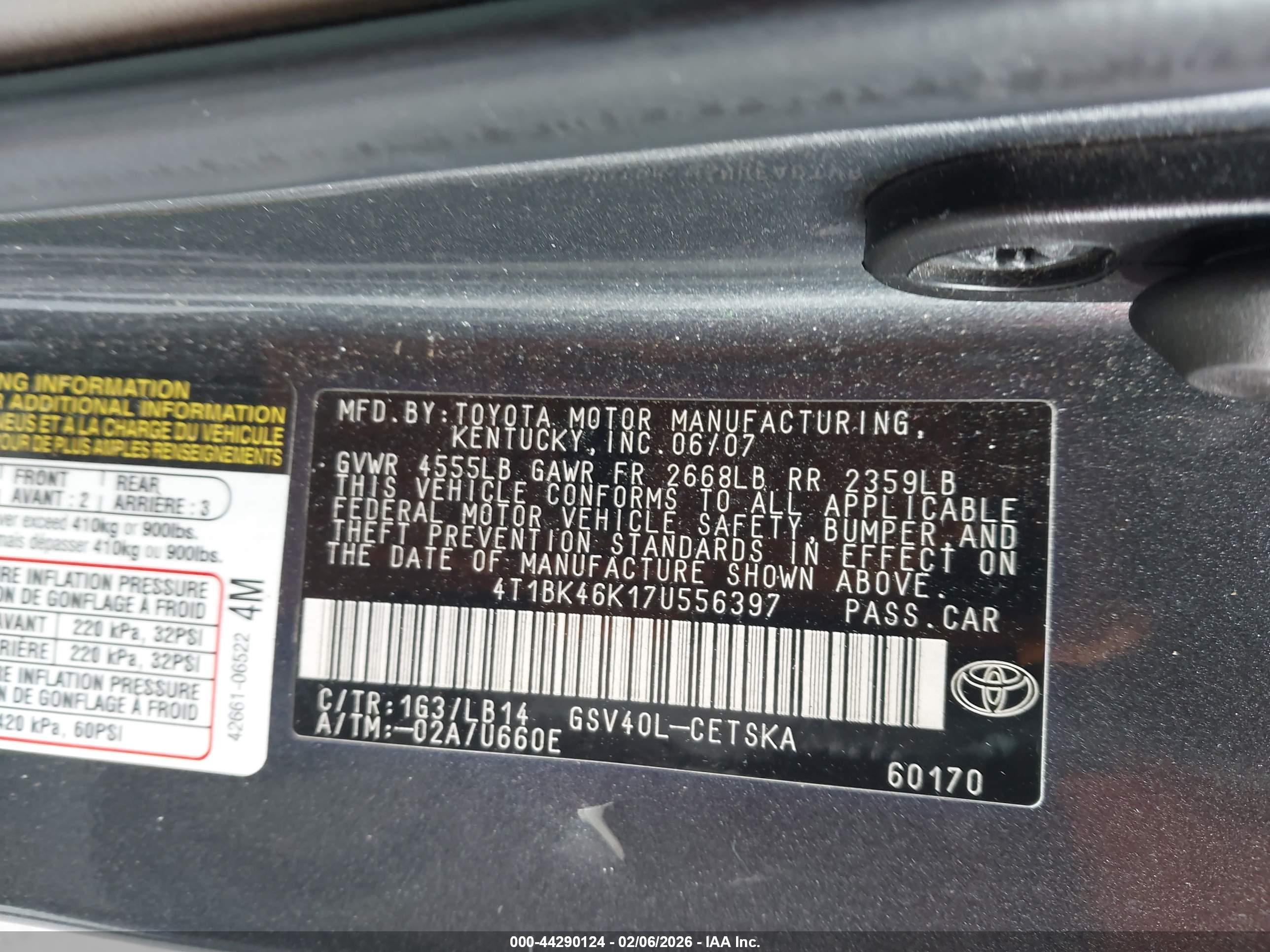 TOYOTA CAMRY image 9