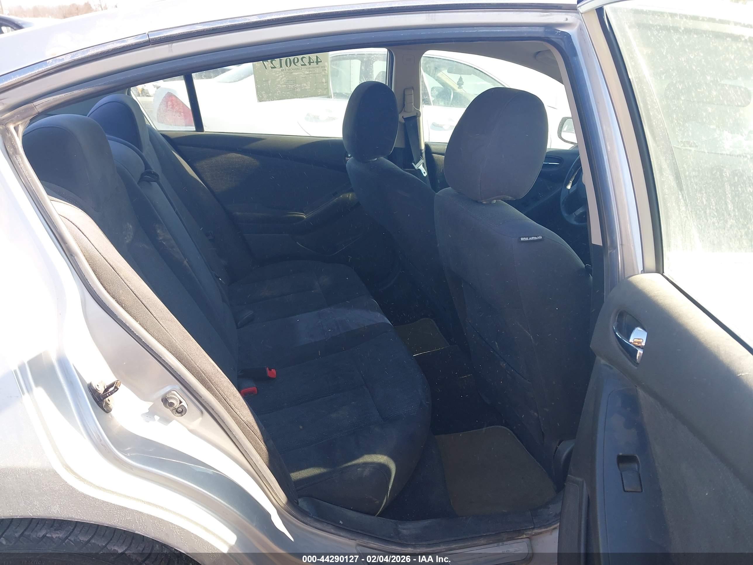 NISSAN ALTIMA image 8