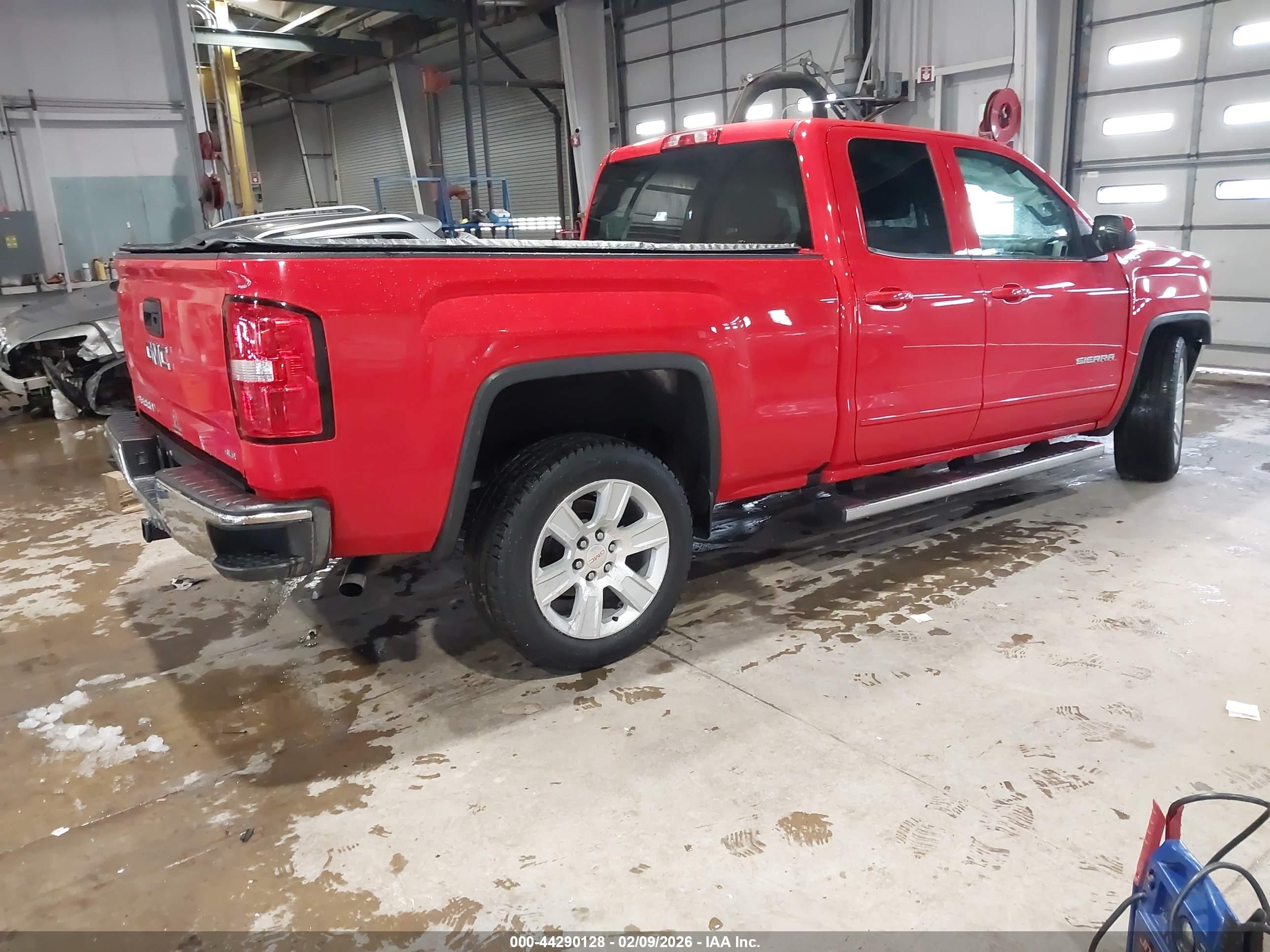 GMC SIERRA image 4