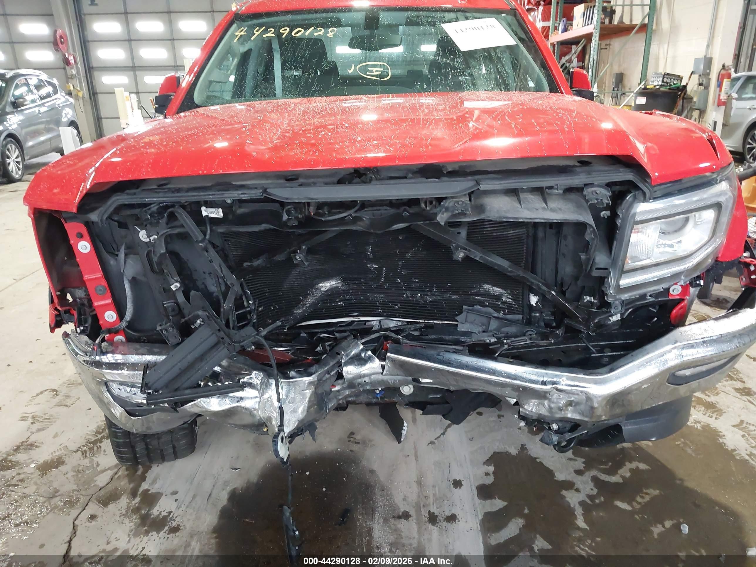 GMC SIERRA image 6