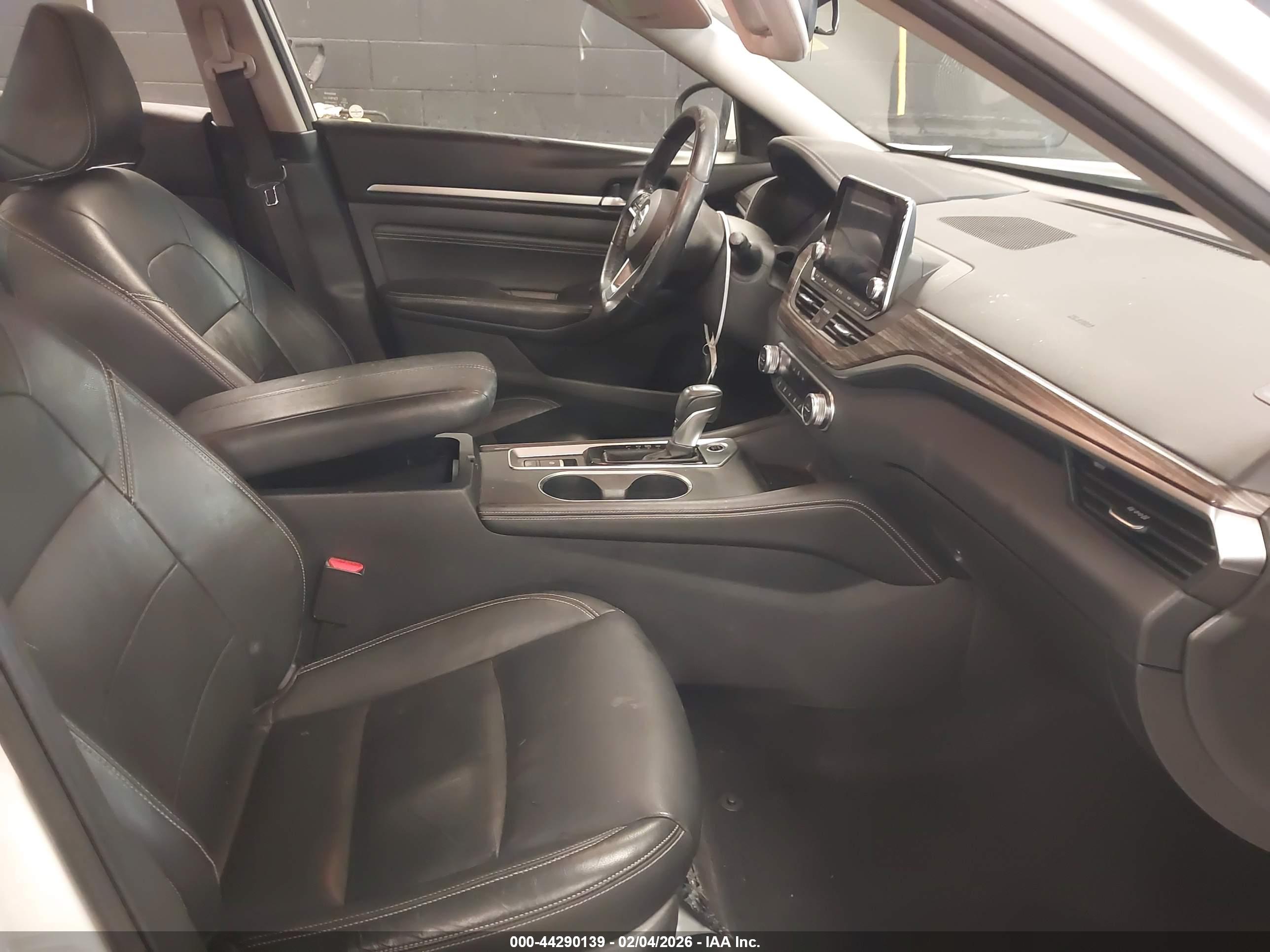 NISSAN ALTIMA image 5