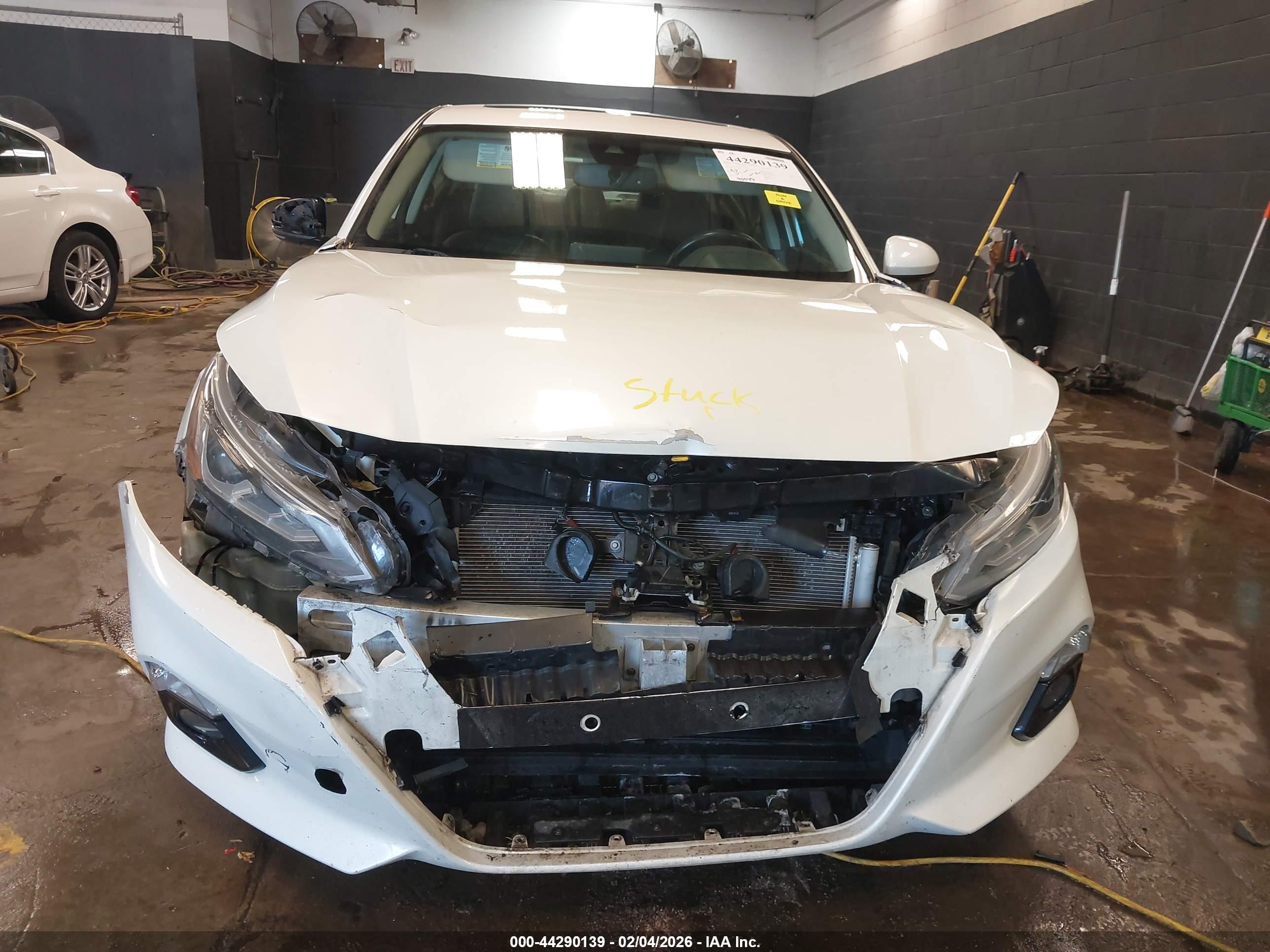 NISSAN ALTIMA image 6