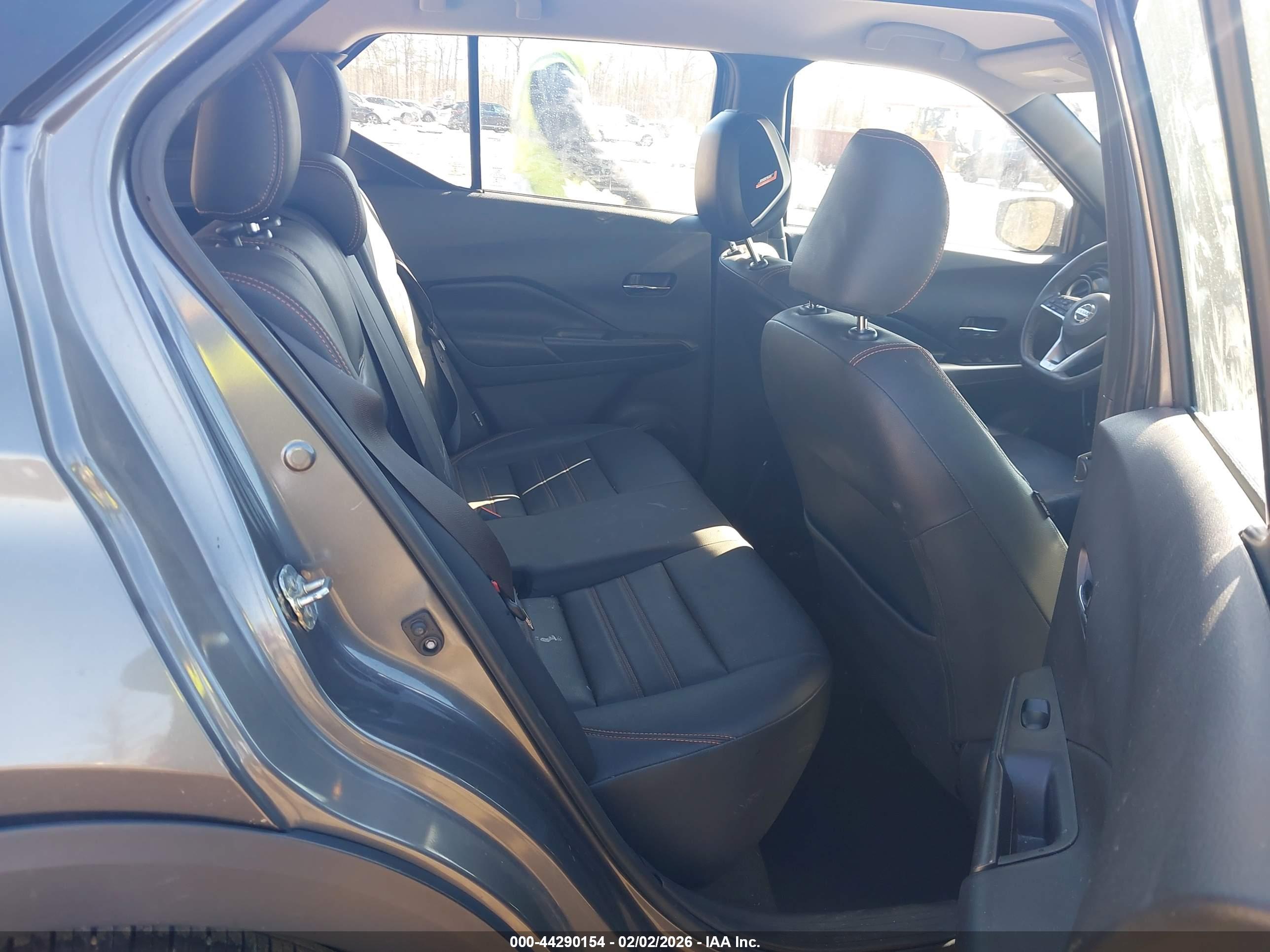 NISSAN KICKS image 8