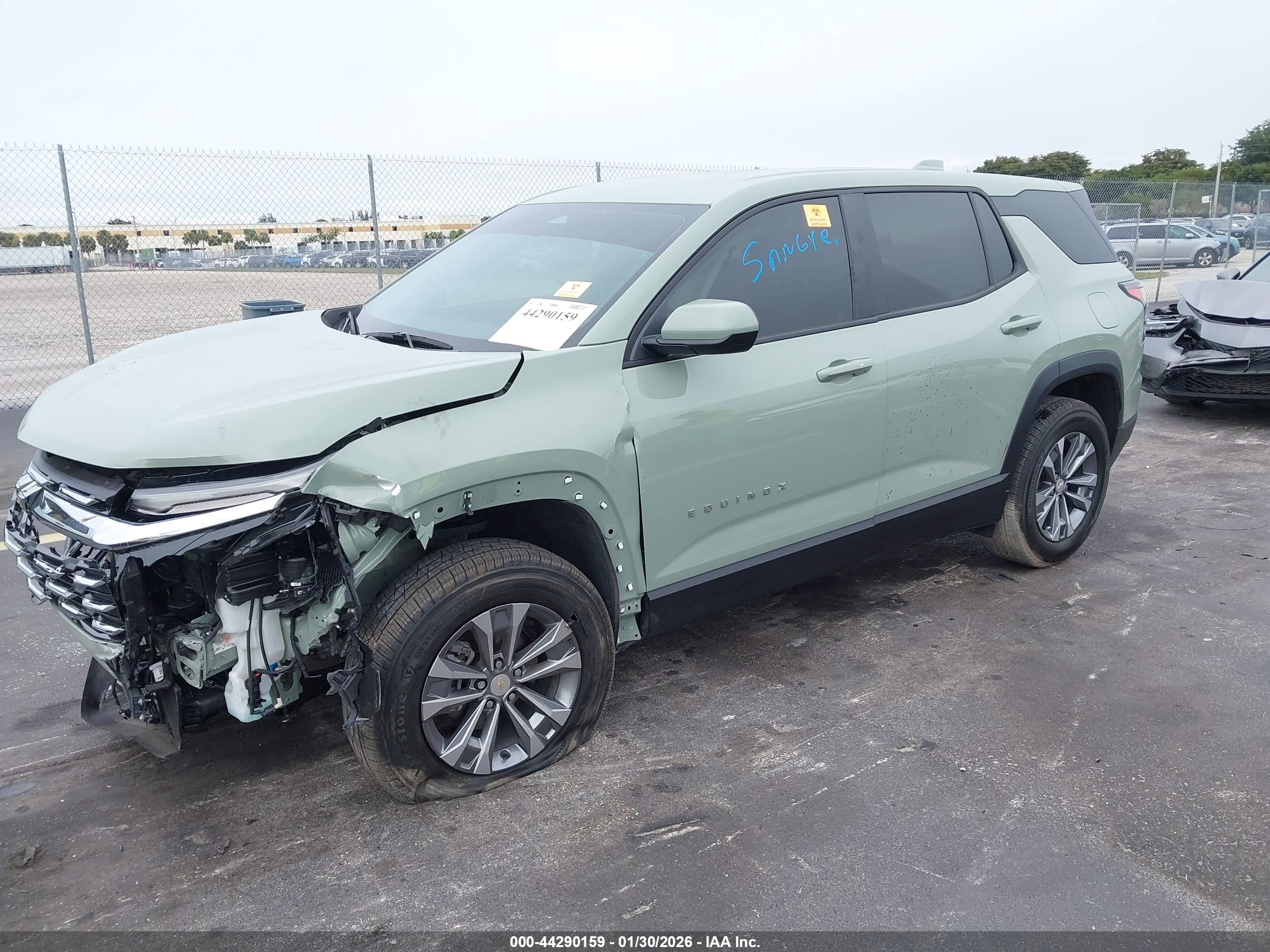 CHEVROLET EQUINOX image 2
