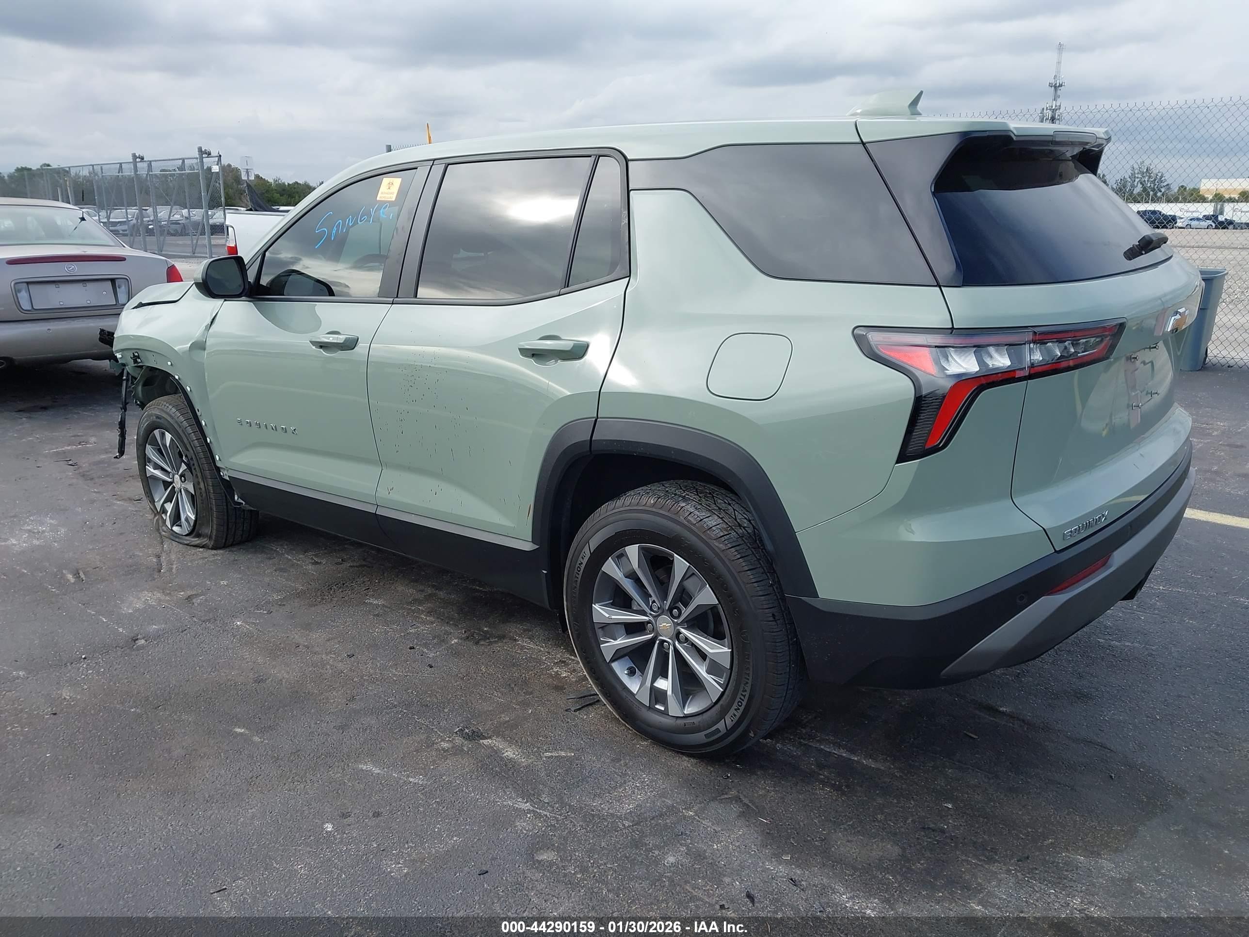 CHEVROLET EQUINOX image 3