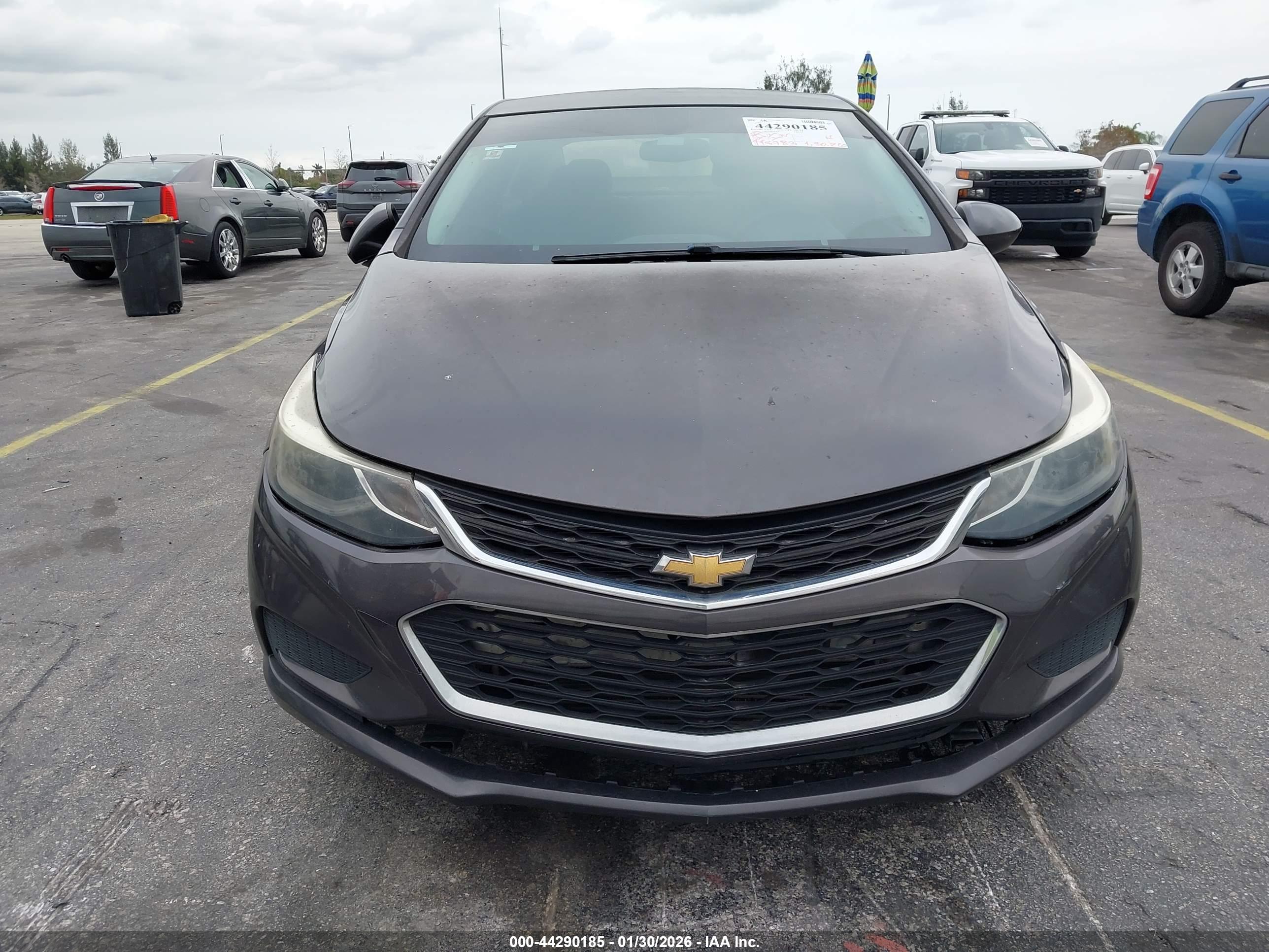 CHEVROLET CRUZE image 6