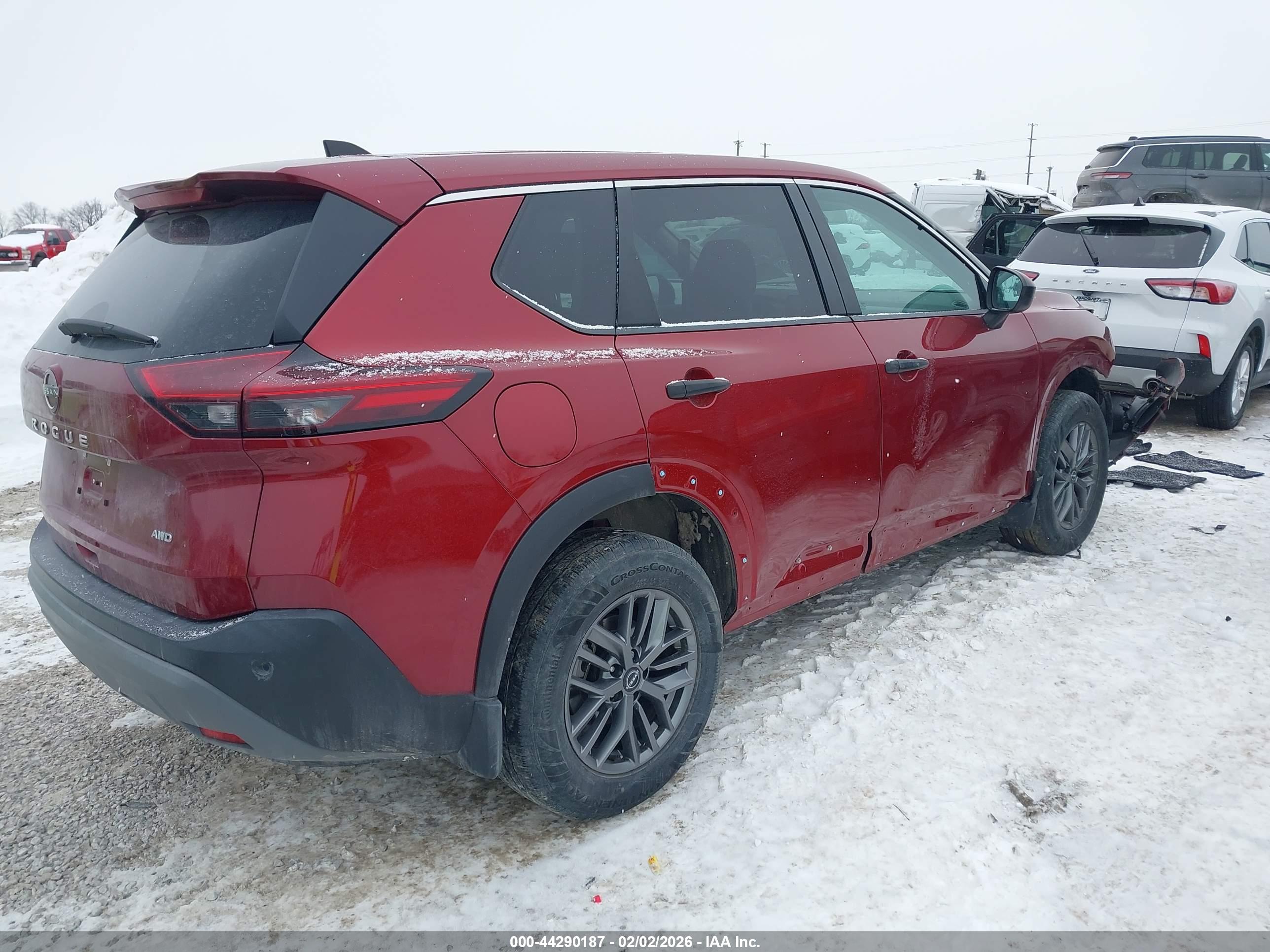NISSAN ROGUE image 4