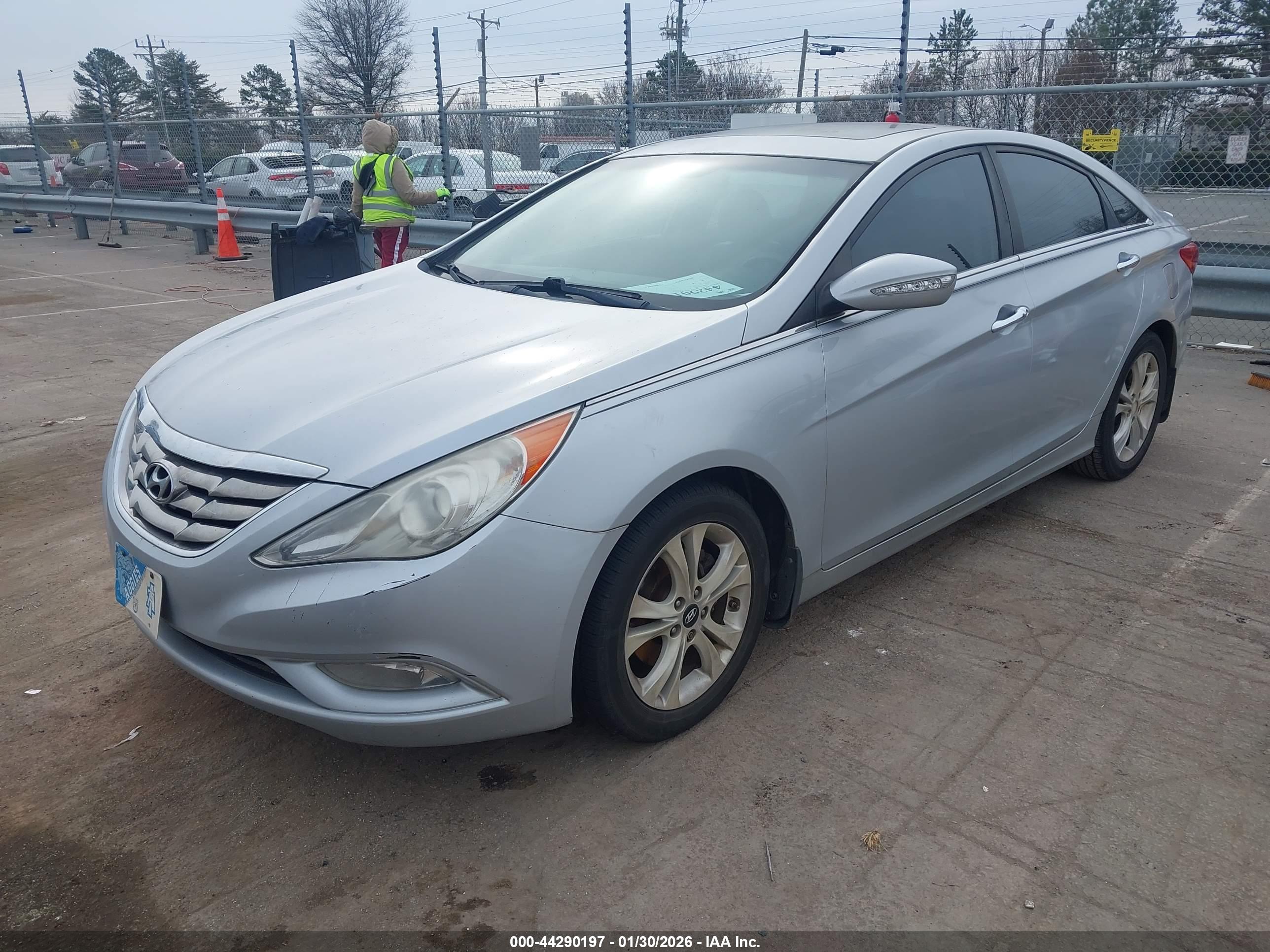 HYUNDAI SONATA image 2