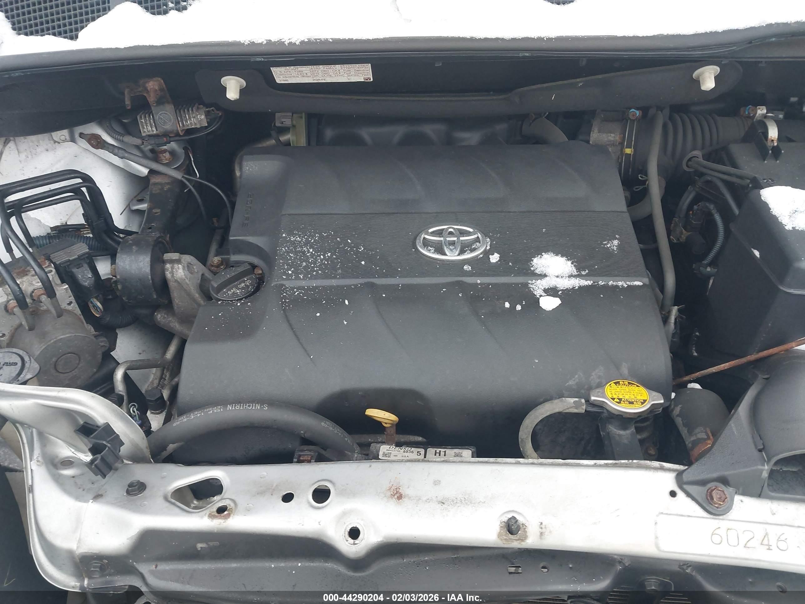 TOYOTA SIENNA image 10