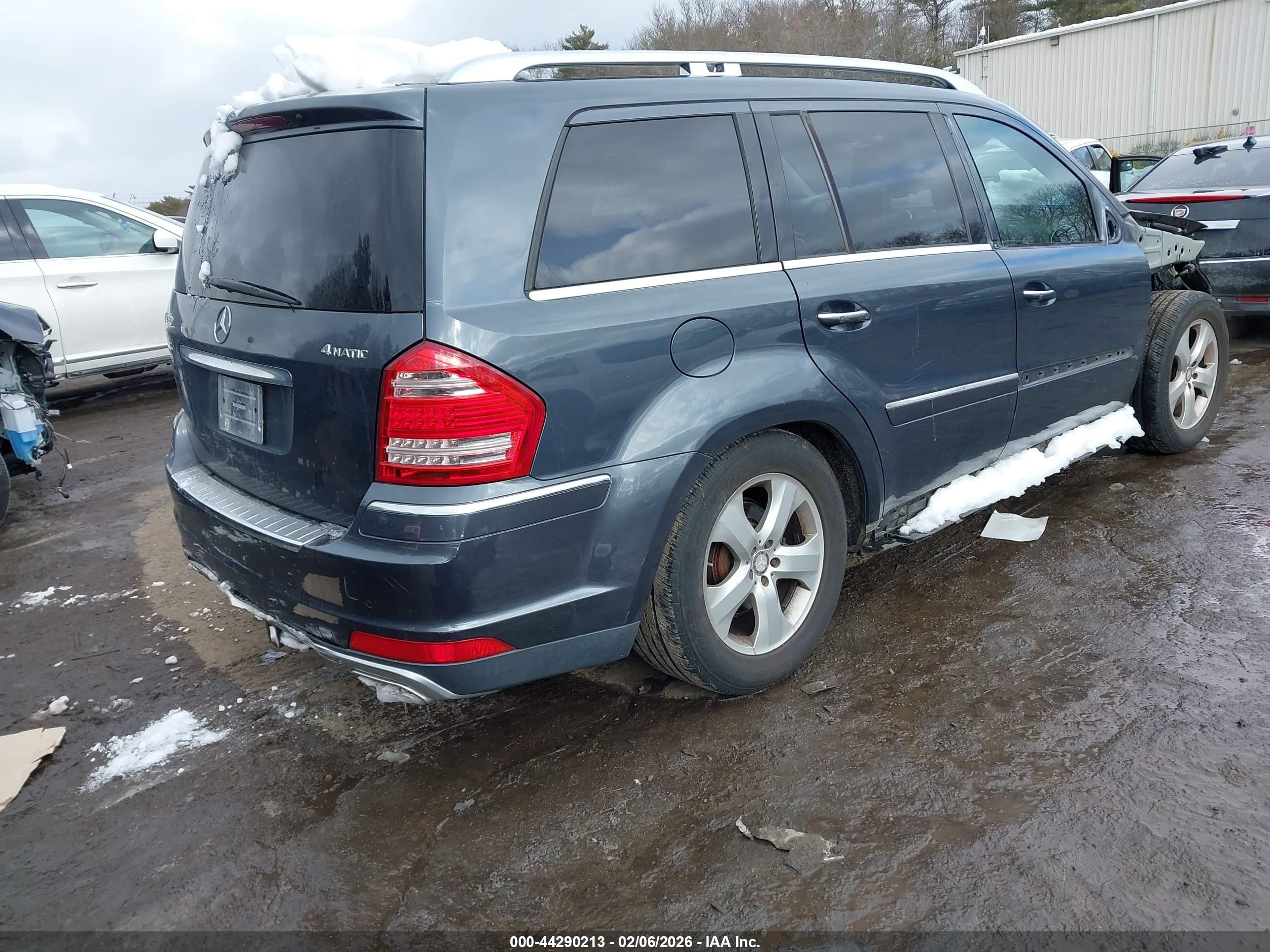 MERCEDES-BENZ GL image 4