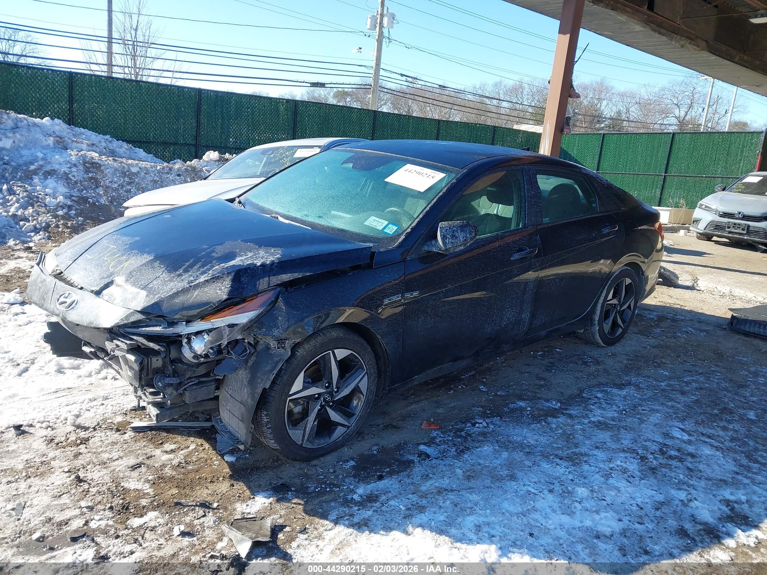 HYUNDAI ELANTRA image 2