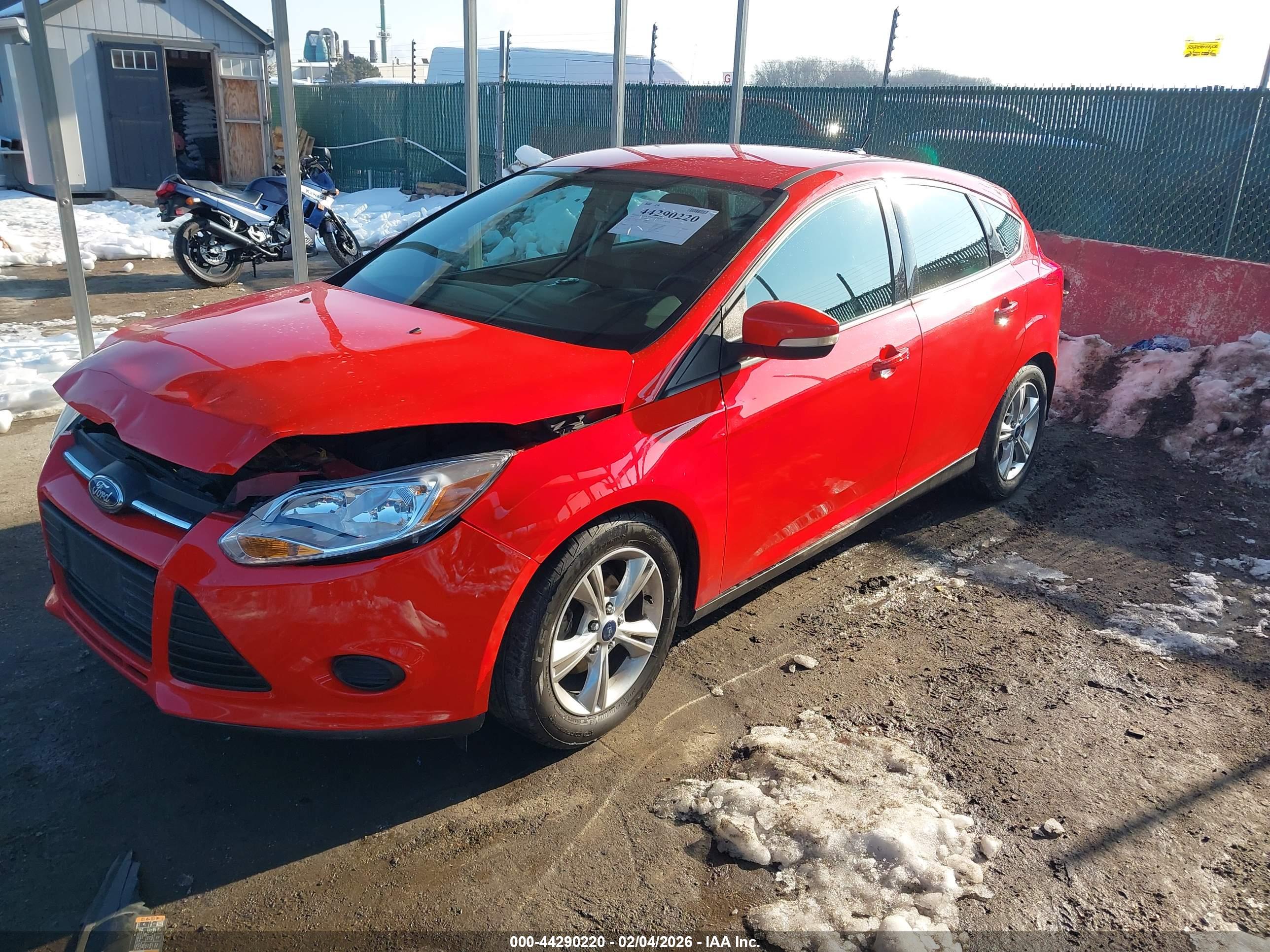 FORD FOCUS image 2
