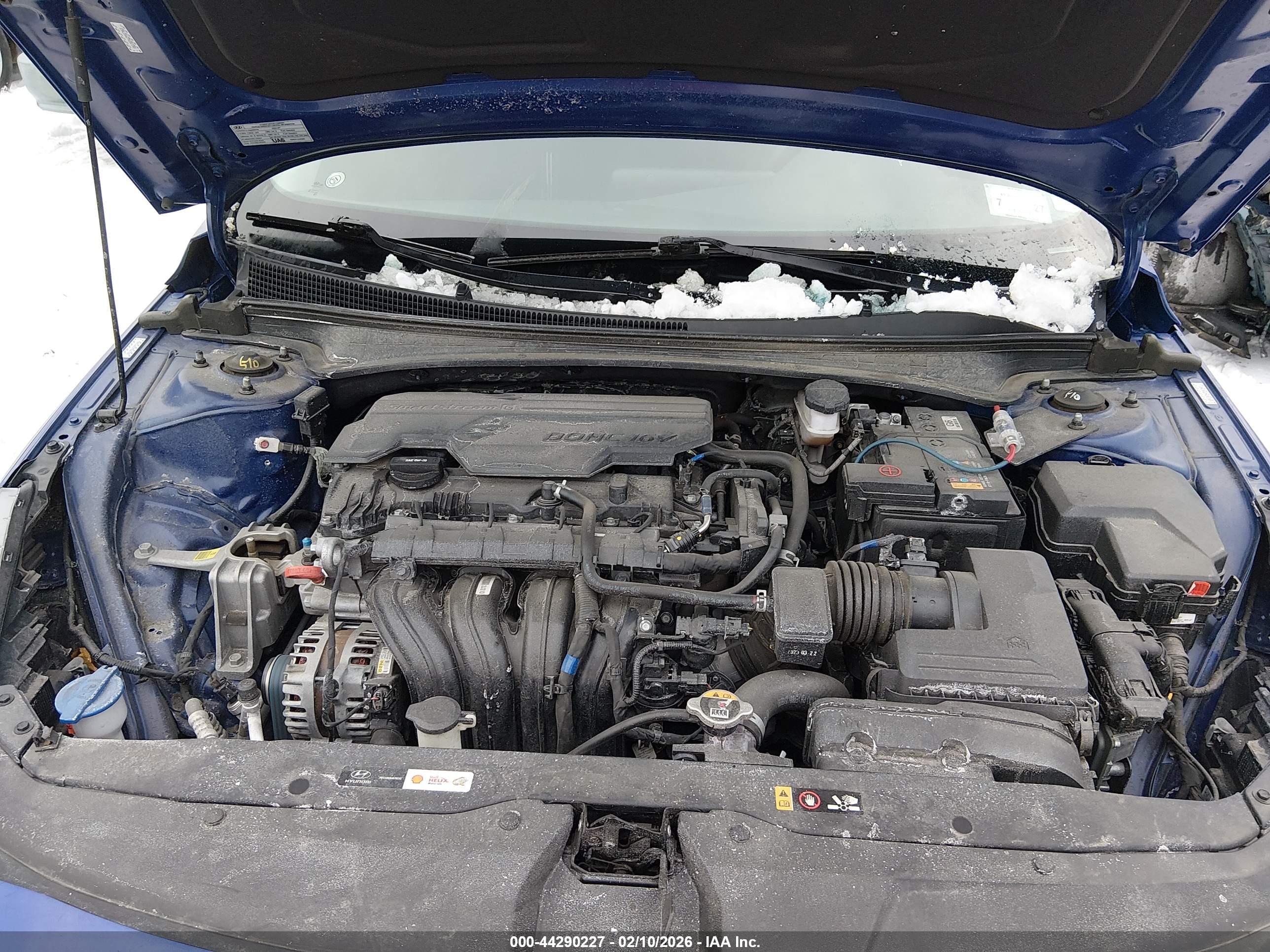 HYUNDAI ELANTRA image 10