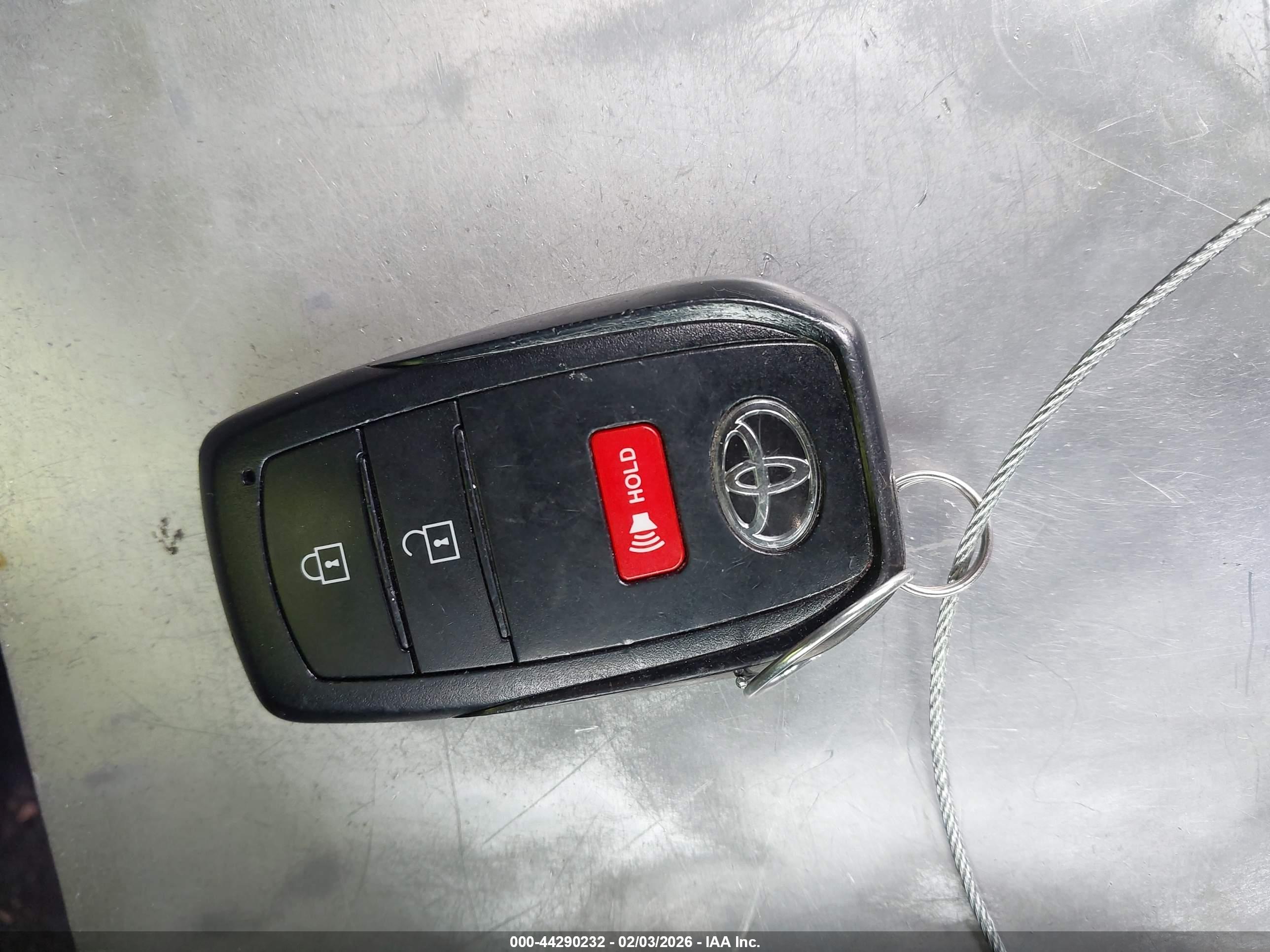TOYOTA TACOMA image 11