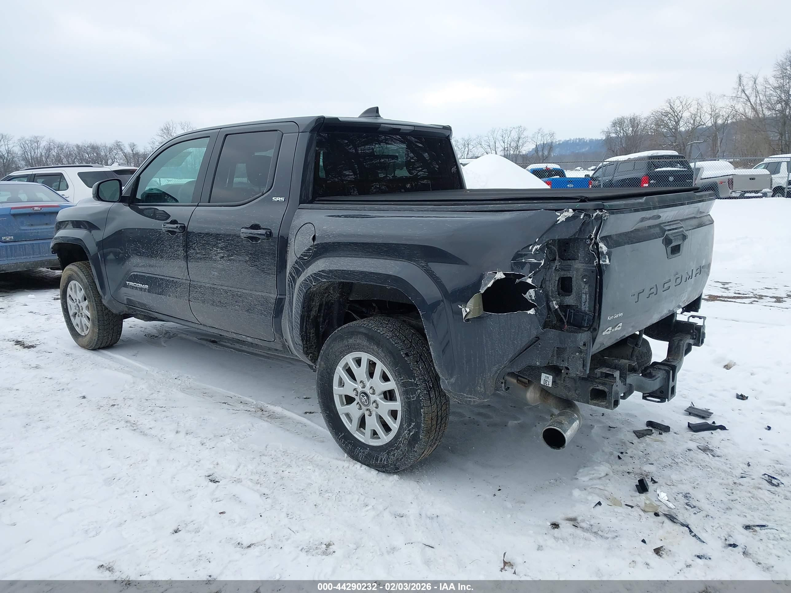TOYOTA TACOMA image 3