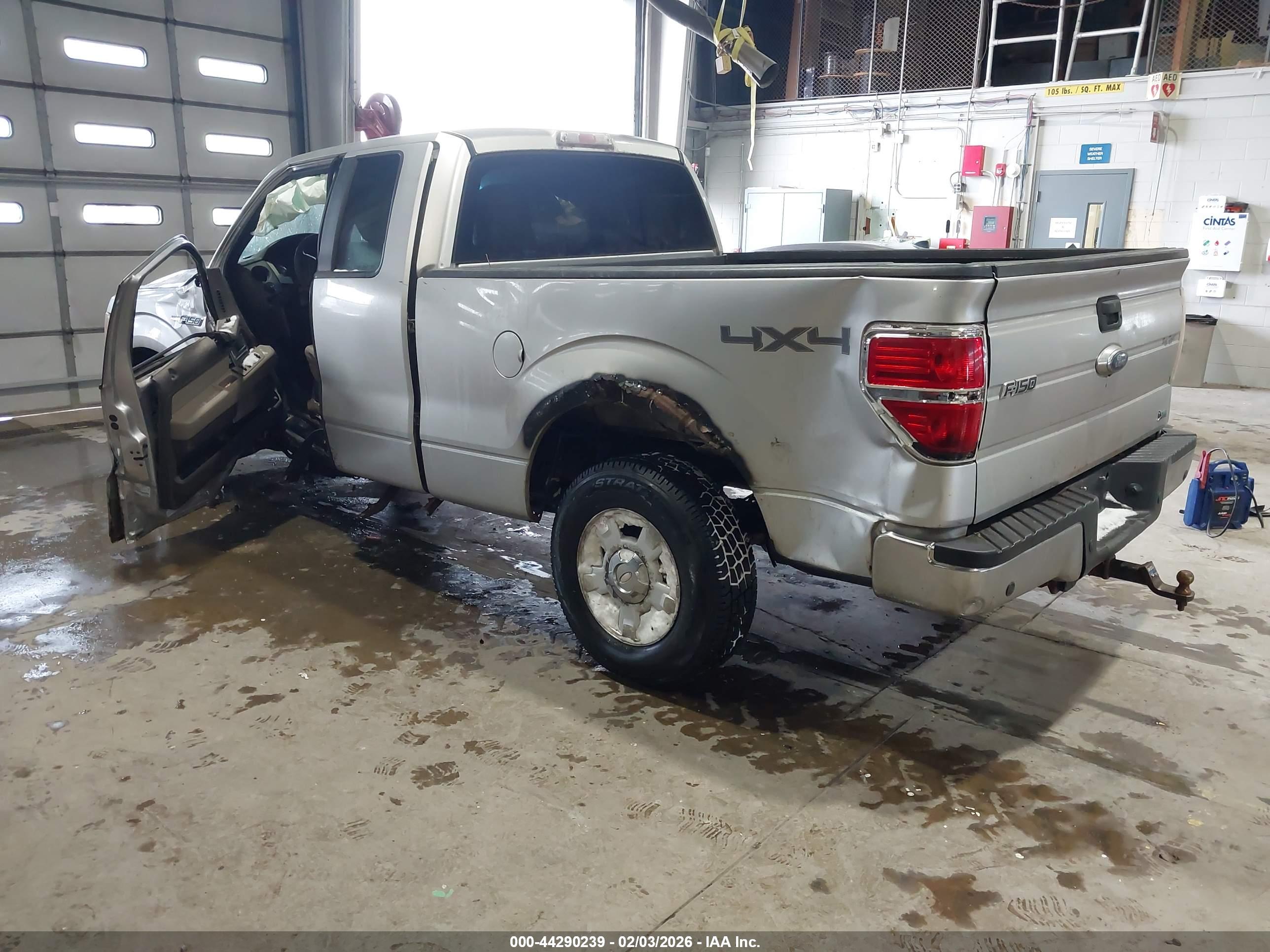 FORD F-150 image 3
