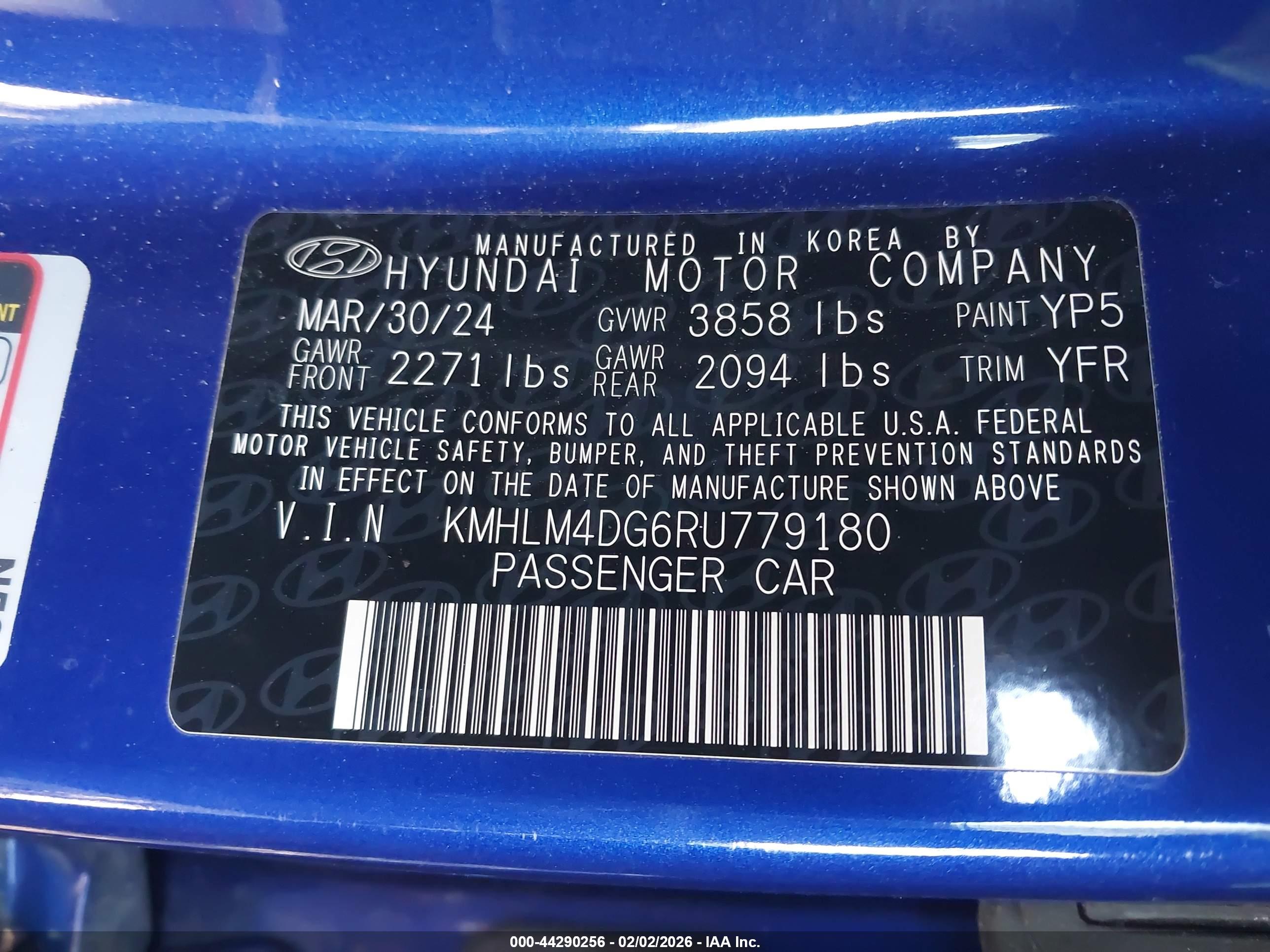 HYUNDAI ELANTRA image 9