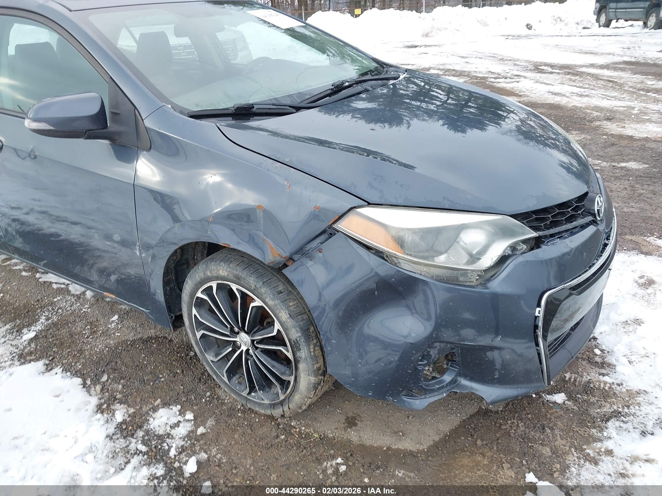 TOYOTA COROLLA image 6