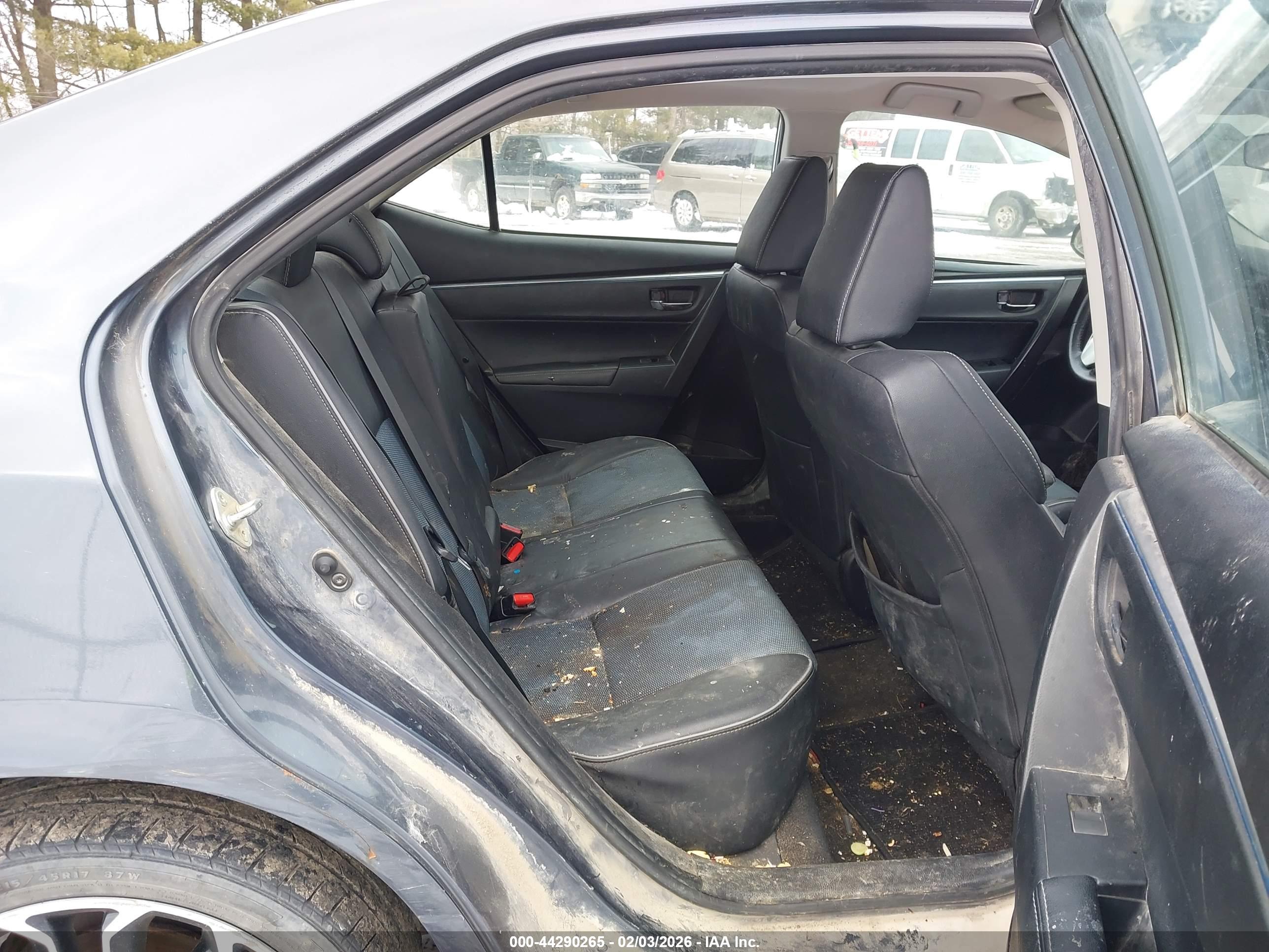 TOYOTA COROLLA image 8