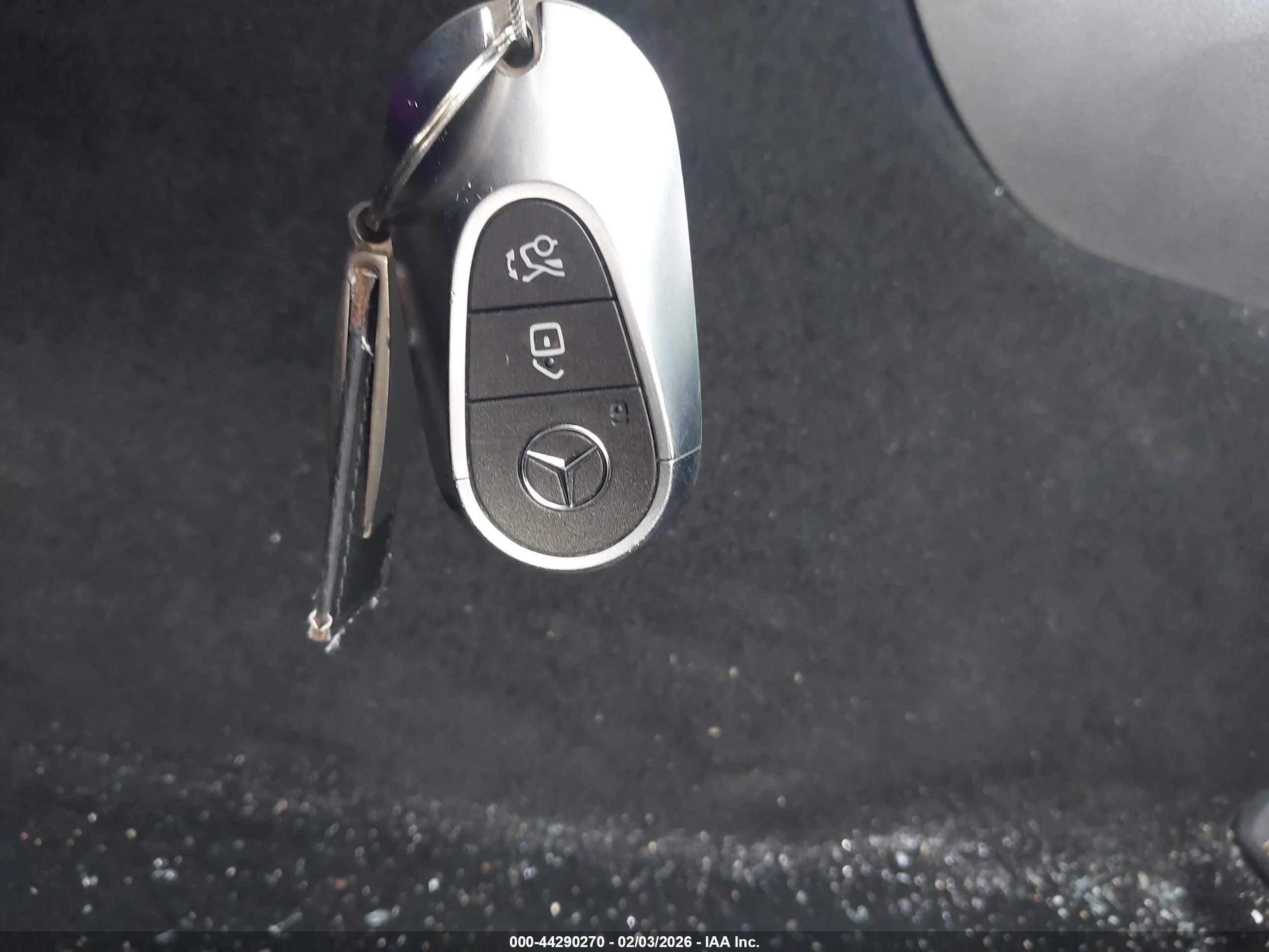 MERCEDES-BENZ C image 11