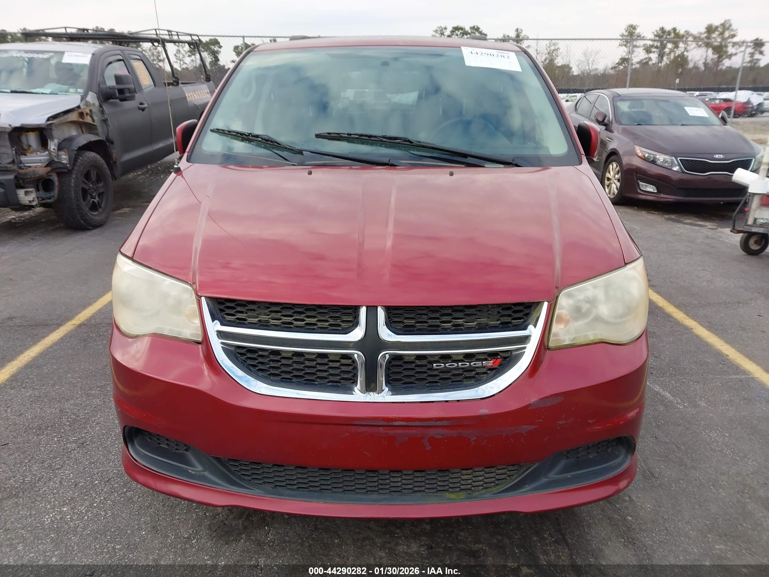 DODGE GRAND image 6