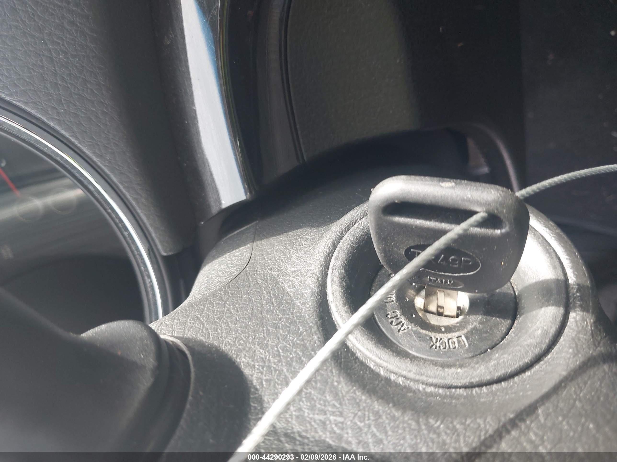 KIA SORENTO image 11