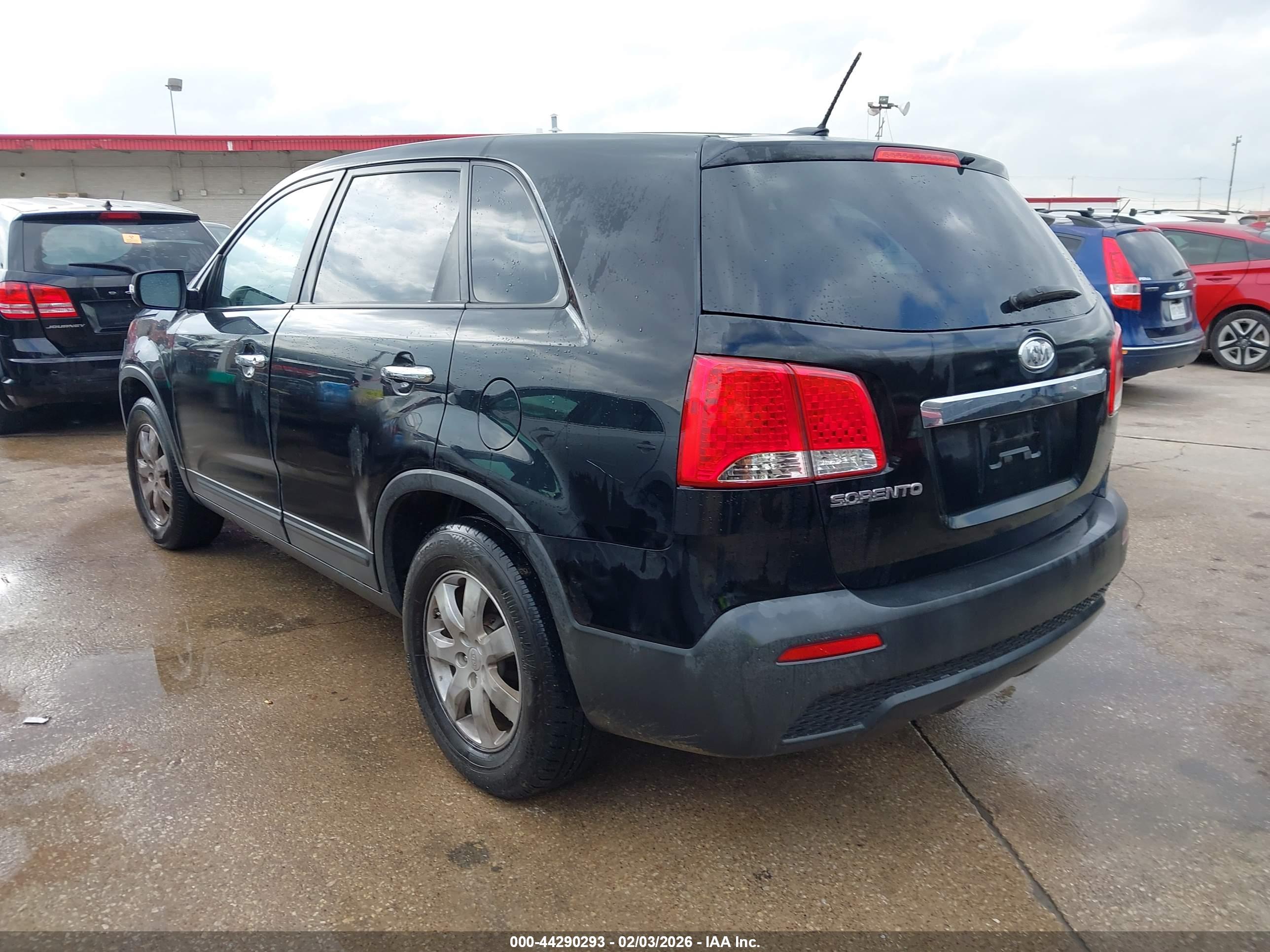 KIA SORENTO image 3