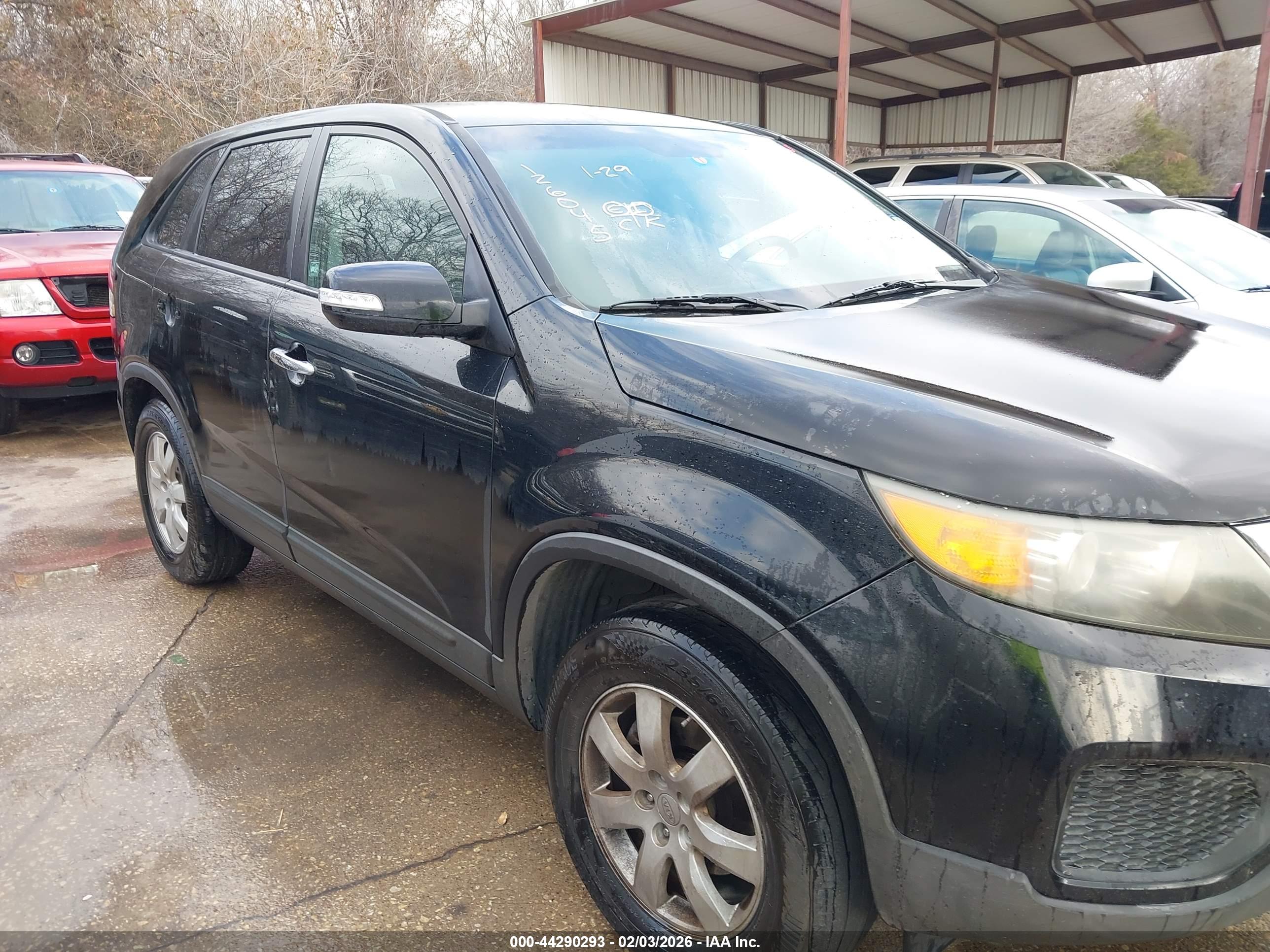 KIA SORENTO image 6
