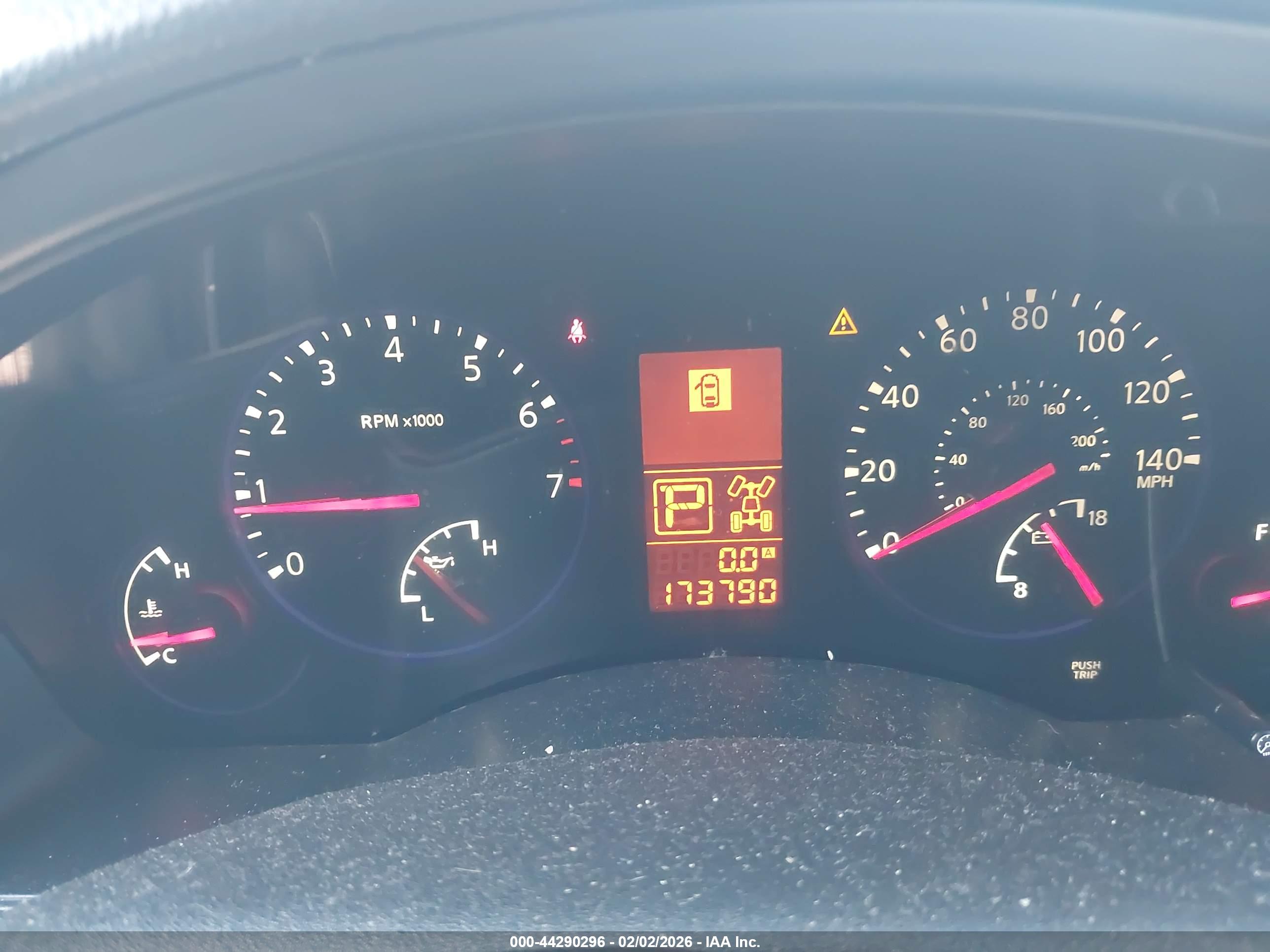 INFINITI QX56 image 7