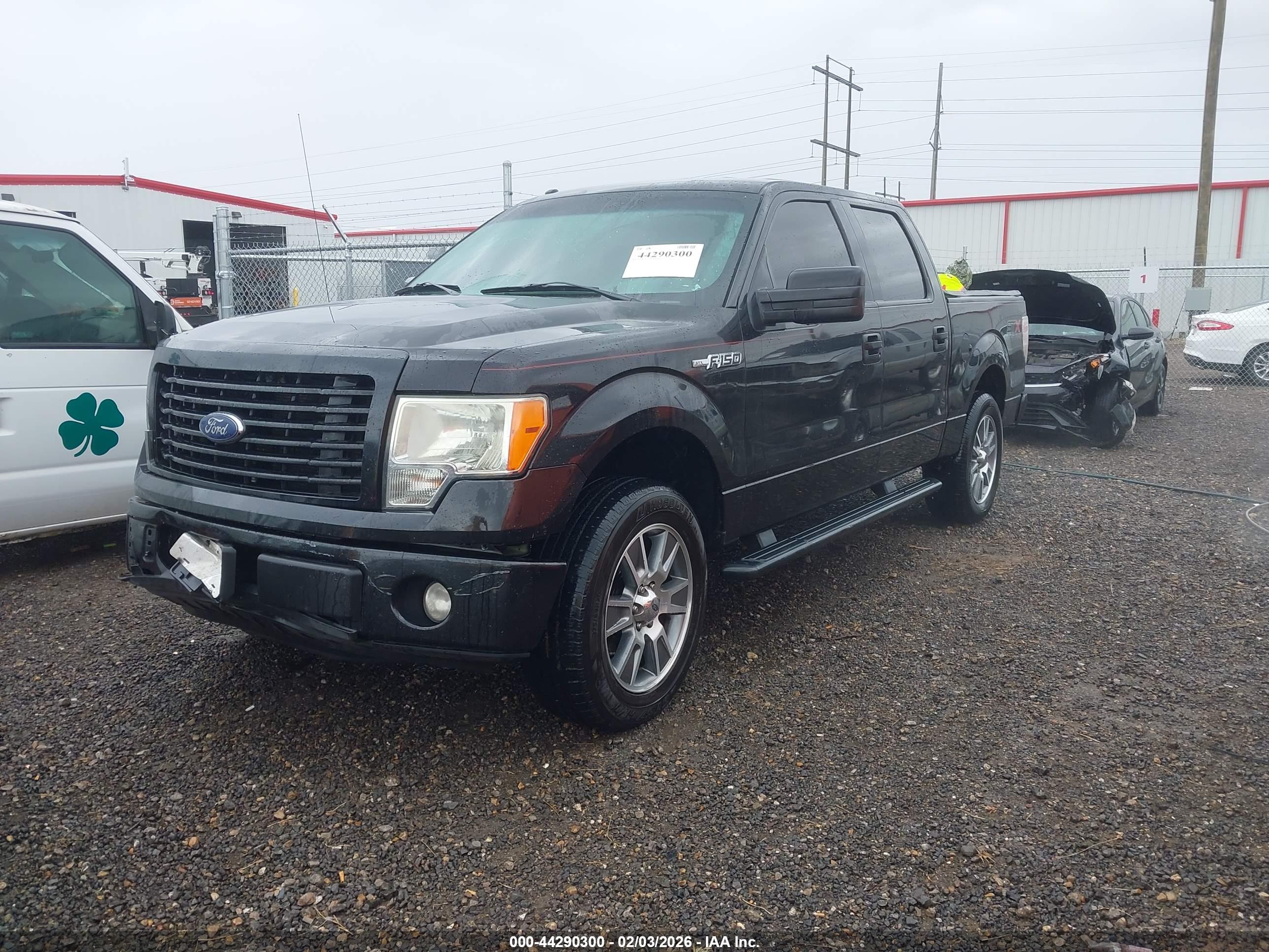 FORD F-150 image 2