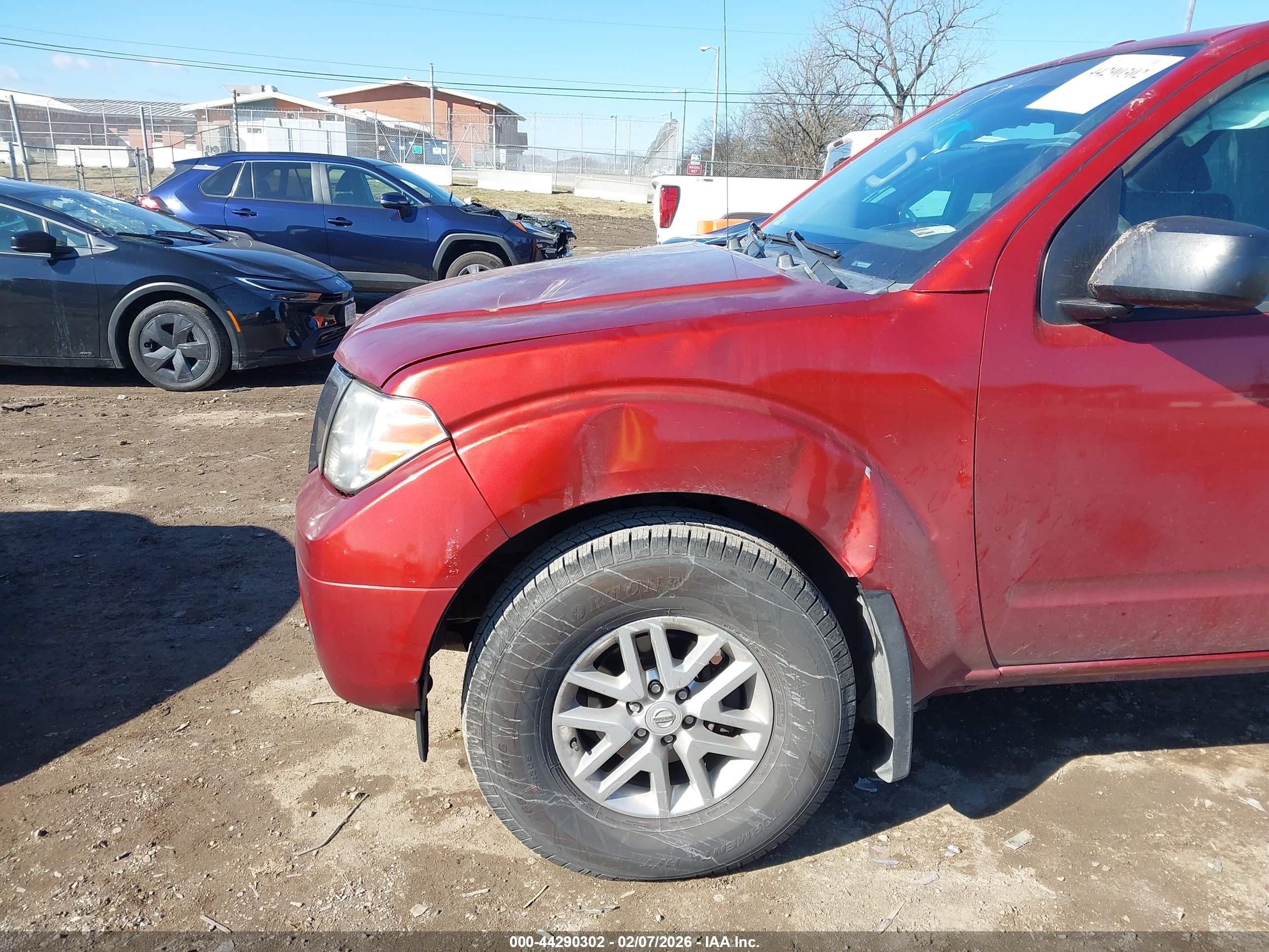 NISSAN FRONTIER image 6