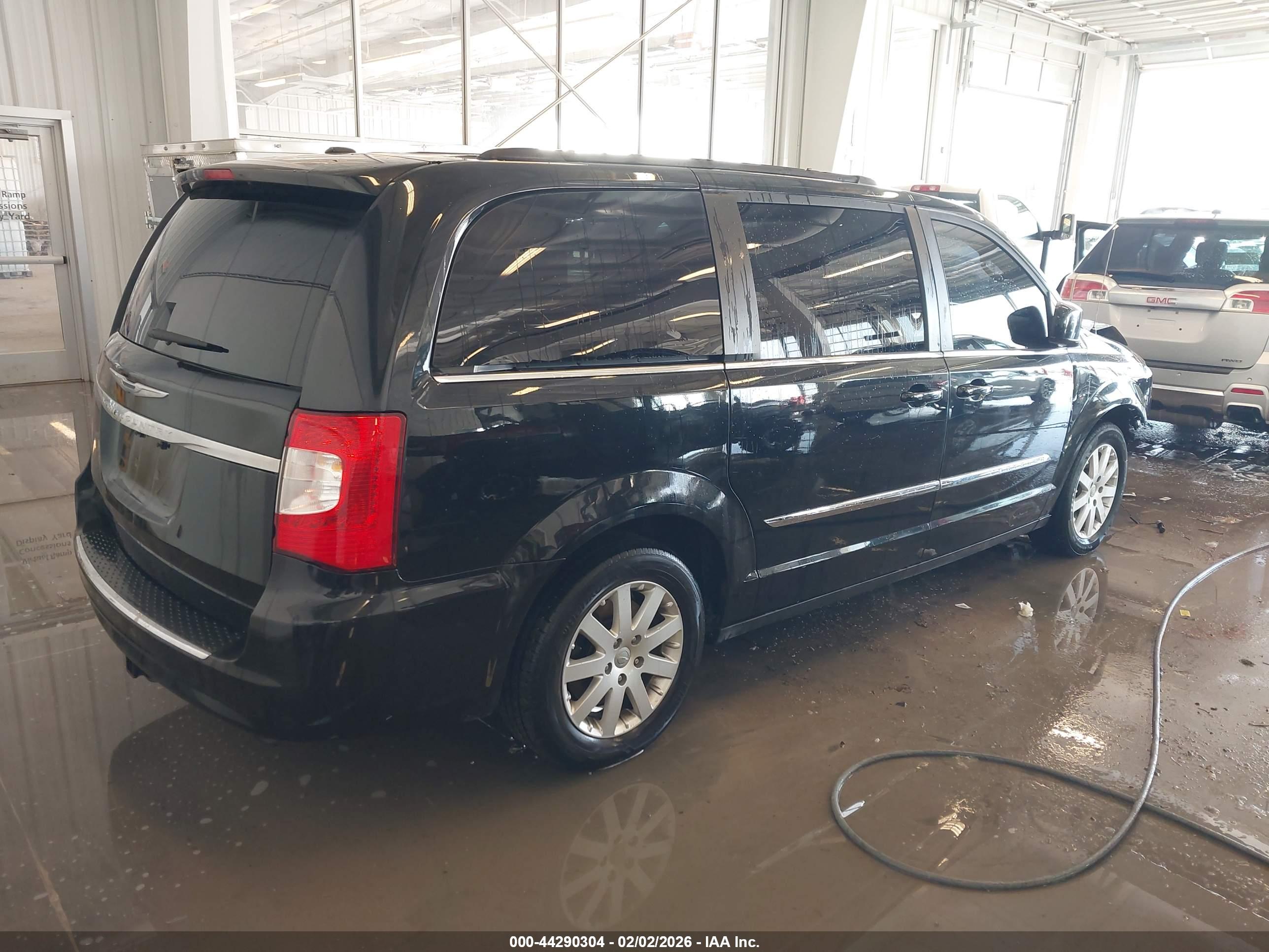 CHRYSLER TOWN image 4