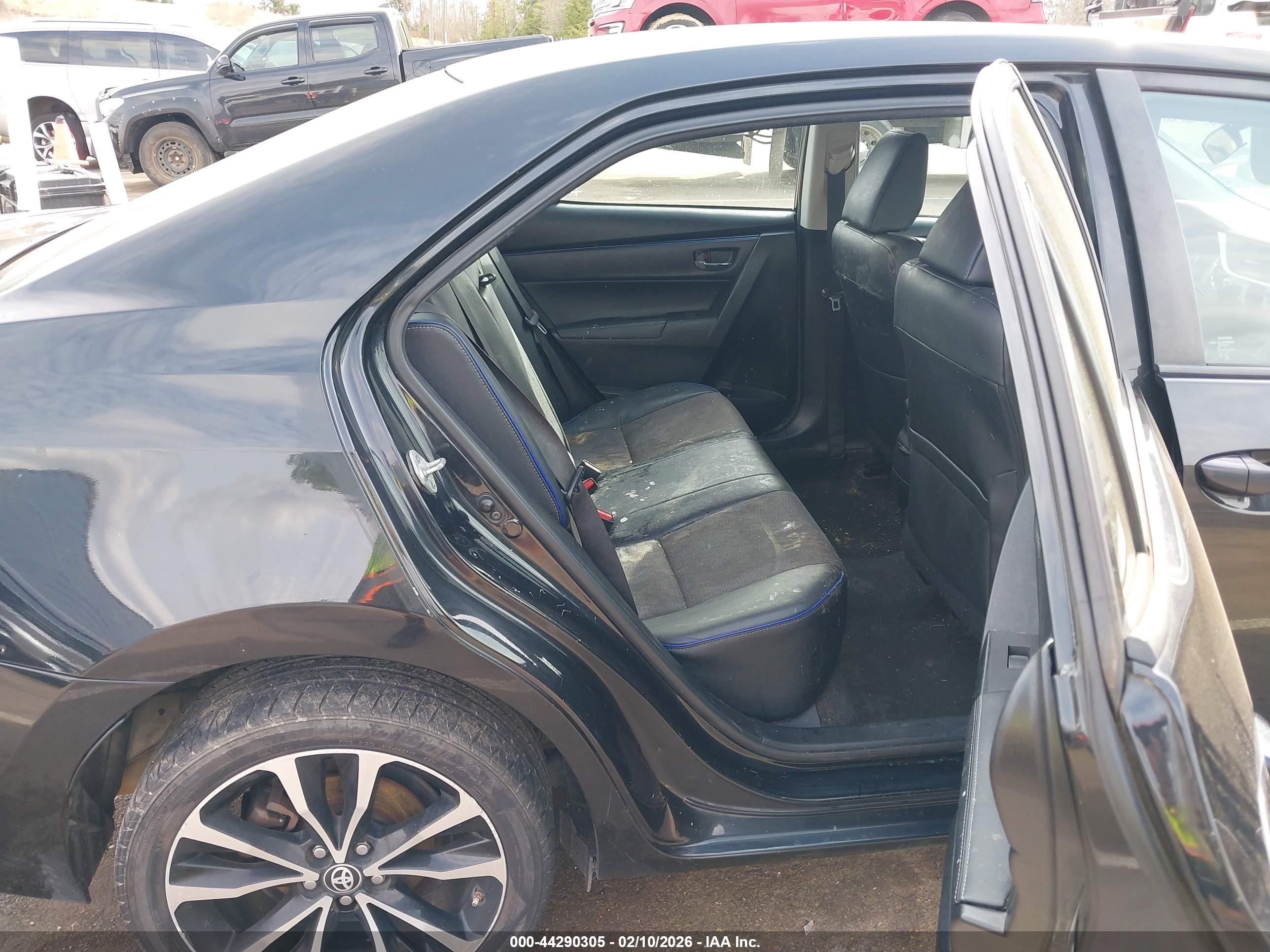 TOYOTA COROLLA image 8