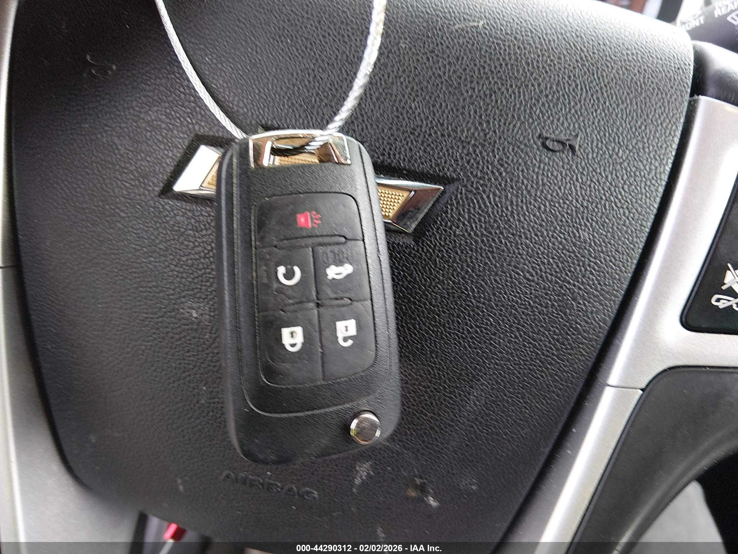 CHEVROLET EQUINOX image 11