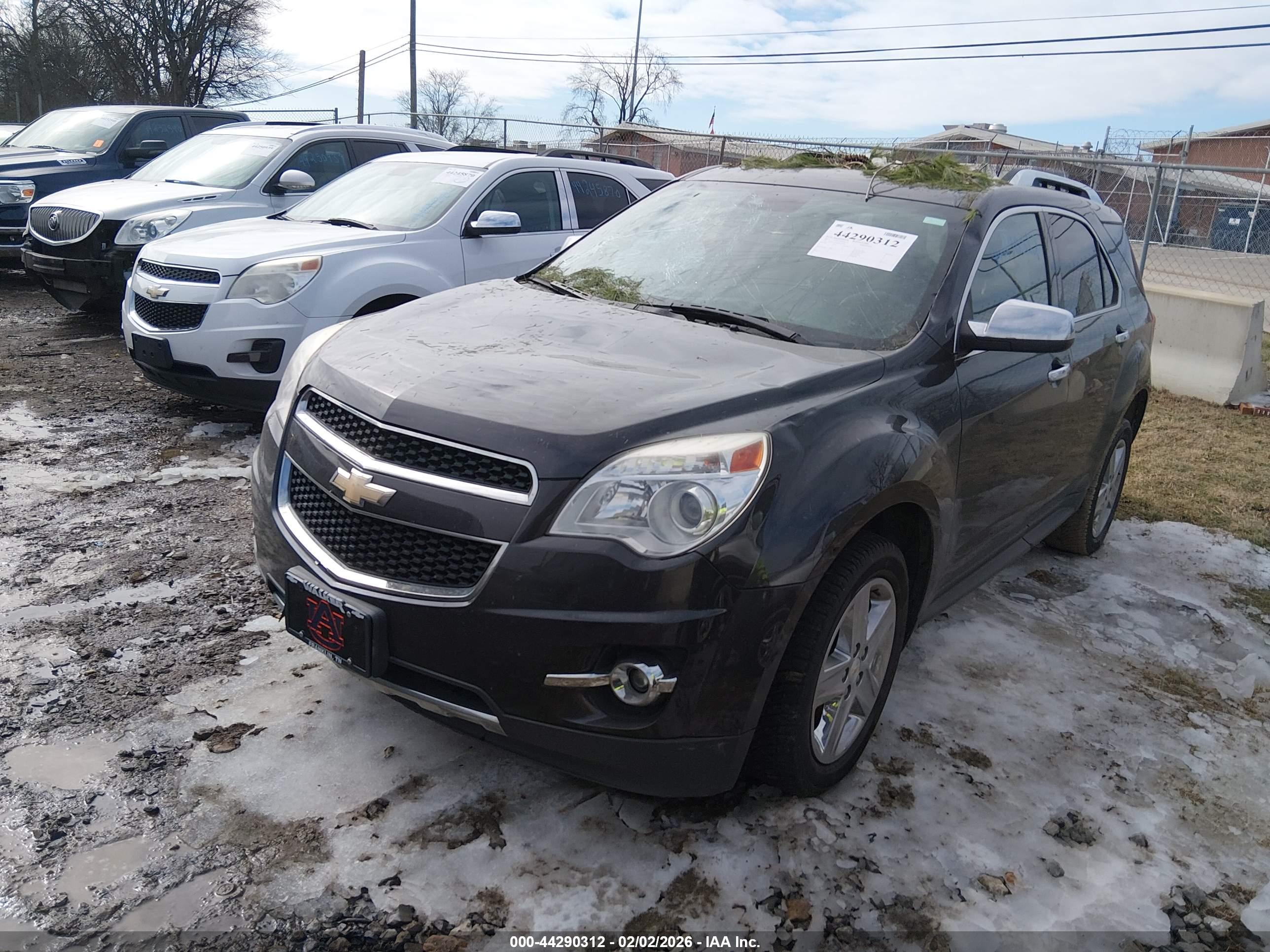 CHEVROLET EQUINOX image 2