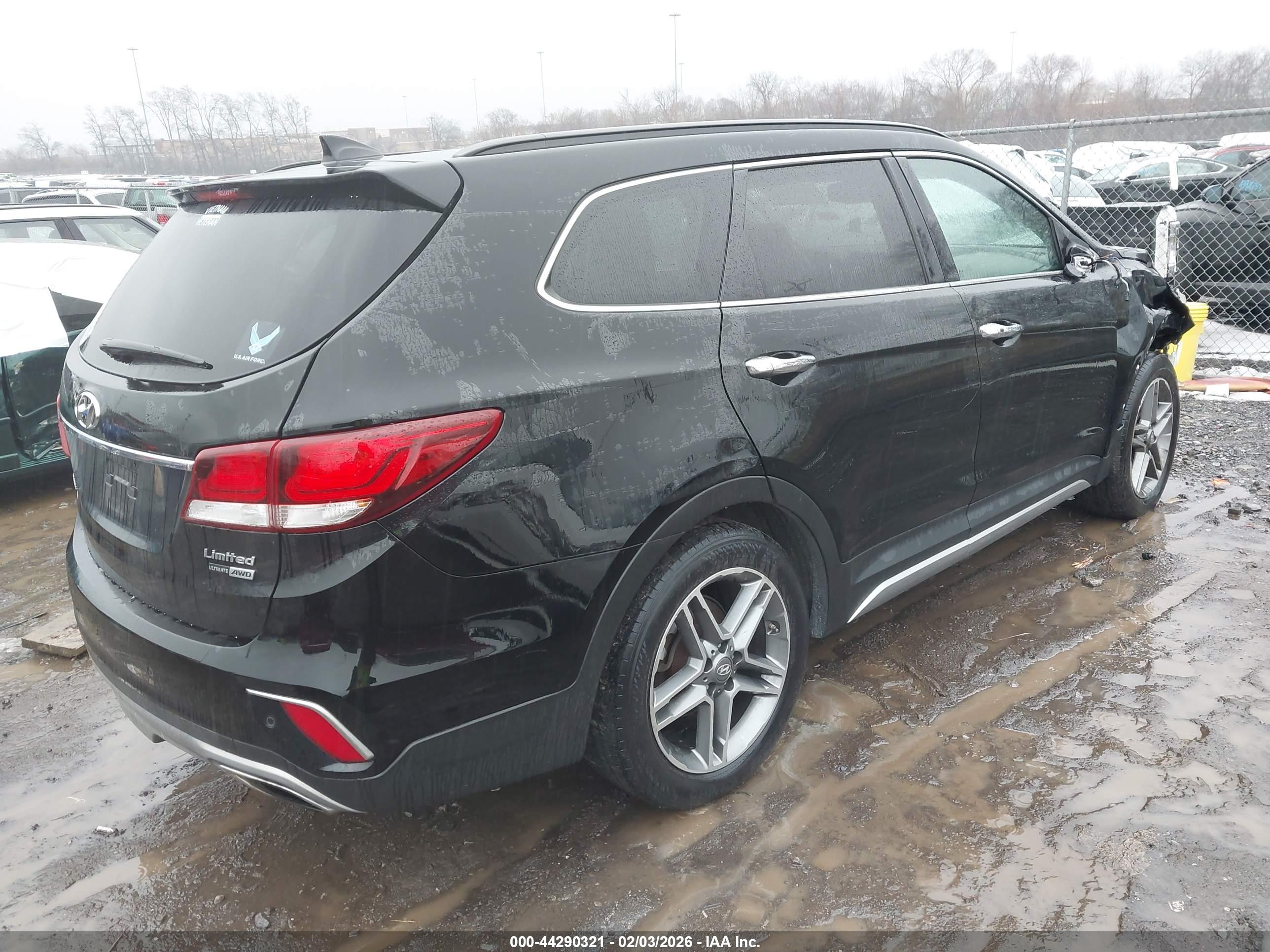 HYUNDAI SANTA image 4